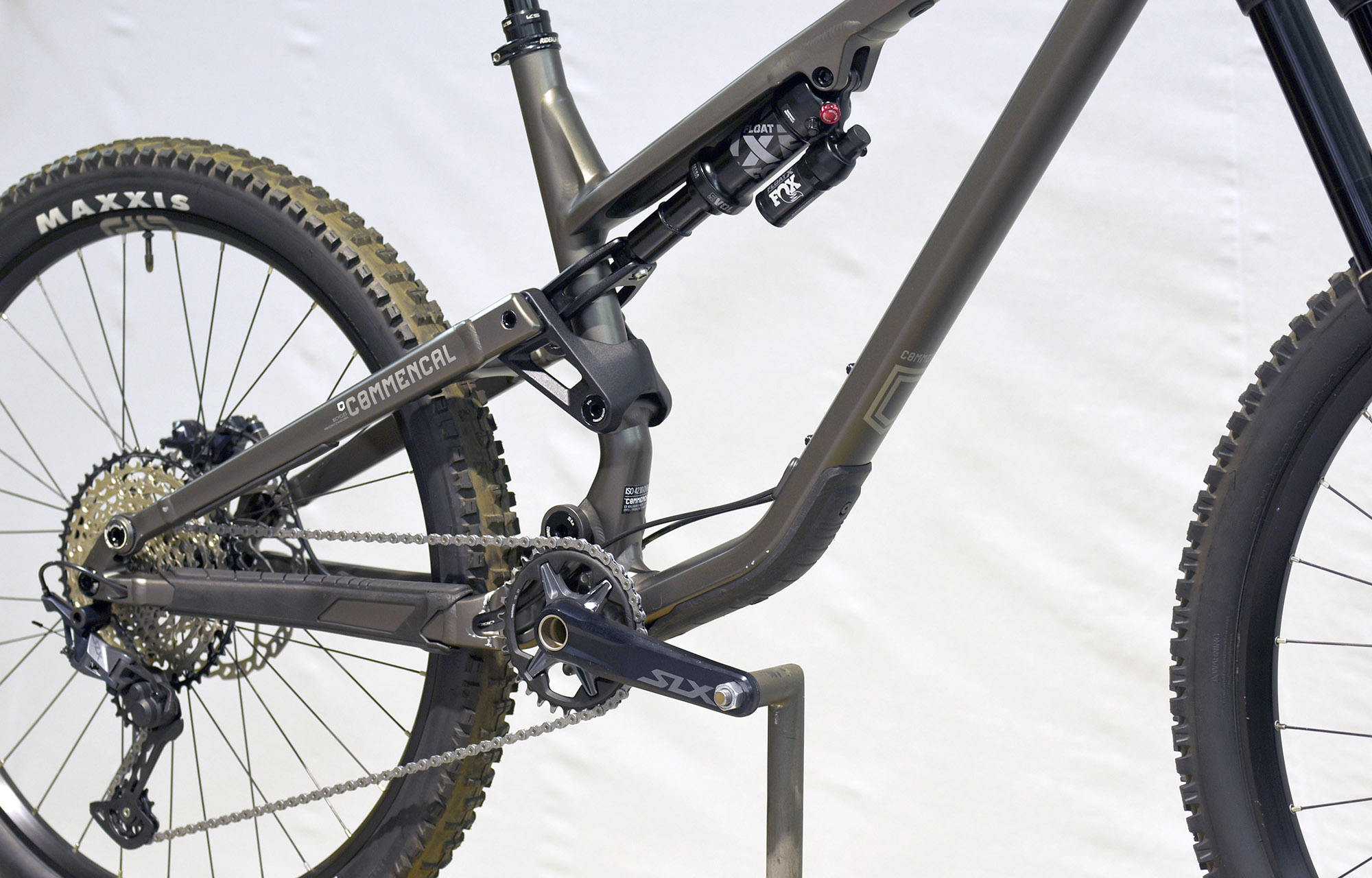 COMMENCAL META SX ESSENTIAL DARK SLATE - L (22130603) image number null