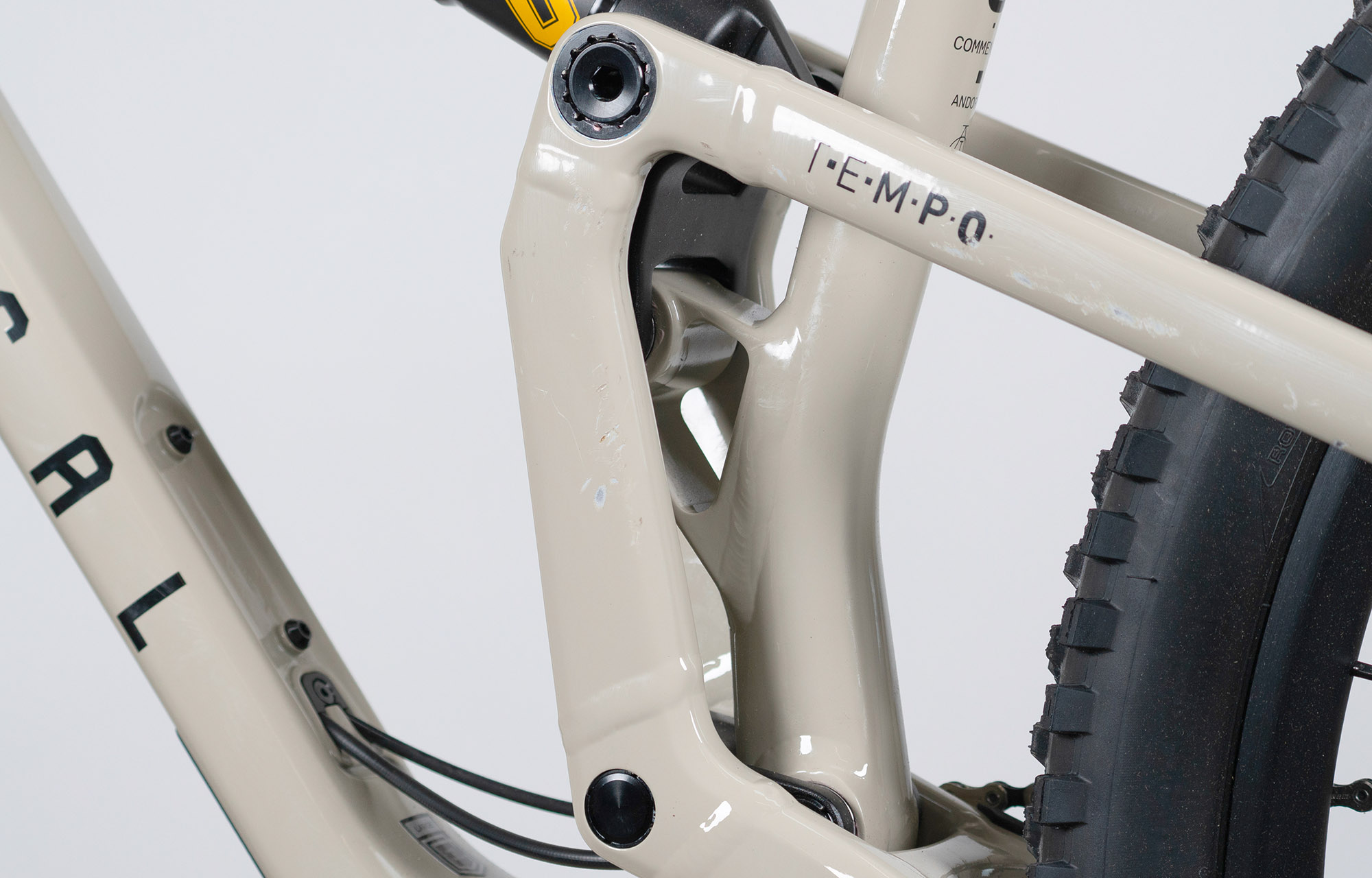 COMMENCAL T.E.M.P.O. OHLINS EDITION CHALK - L (22123903) image cover number large 9