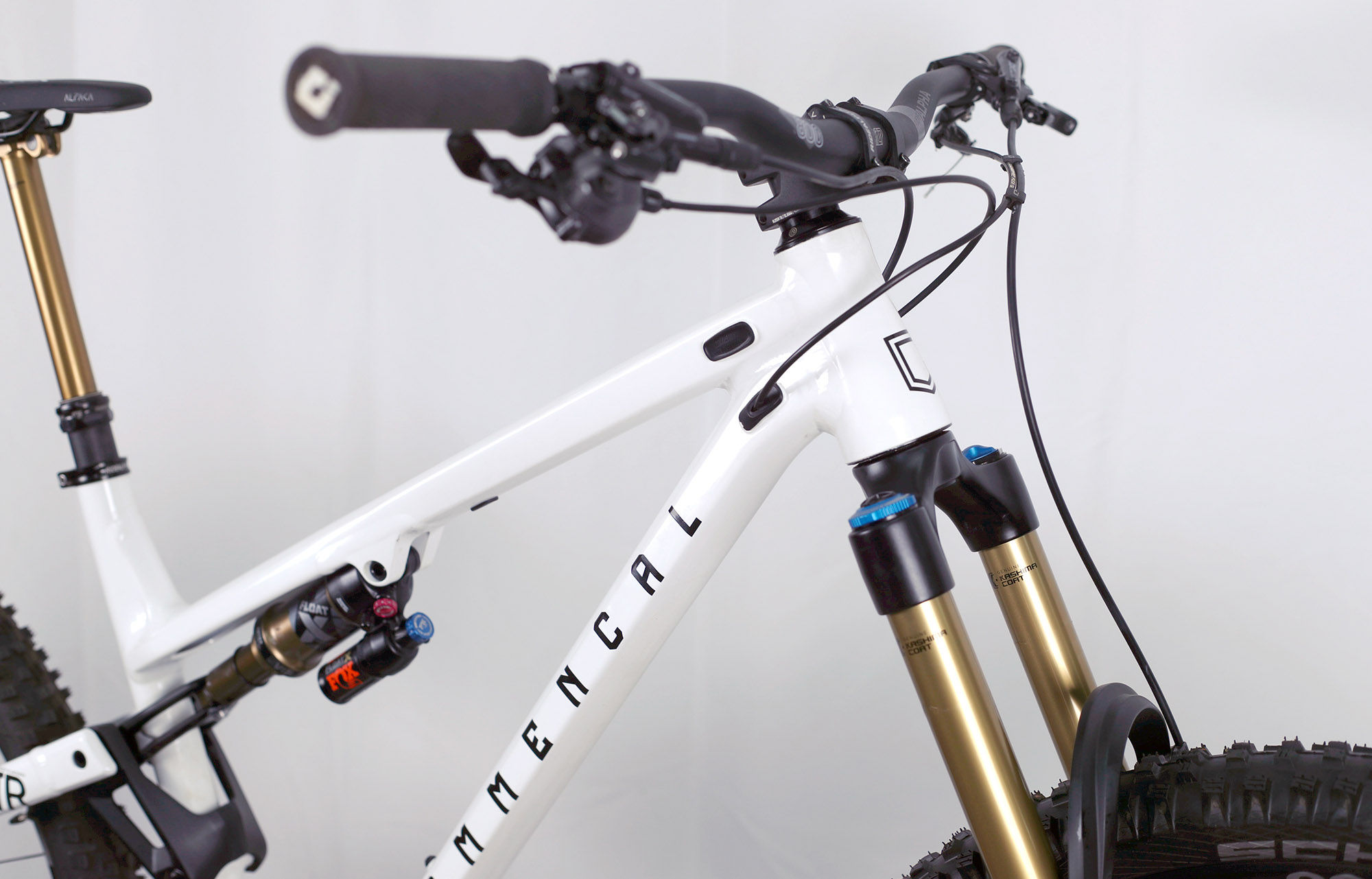 COMMENCAL META TR V4 SIGNATURE PURE WHITE - L (22124203) image cover number large 3