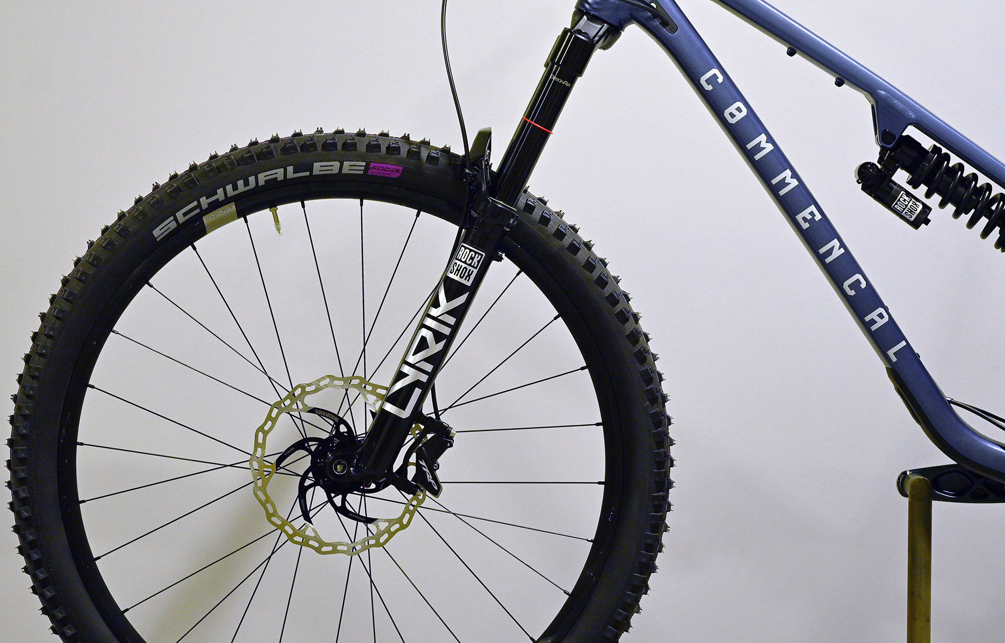 COMMENCAL META V5 RACE SPARKLY BLUE - L (23121303) image cover number large 6