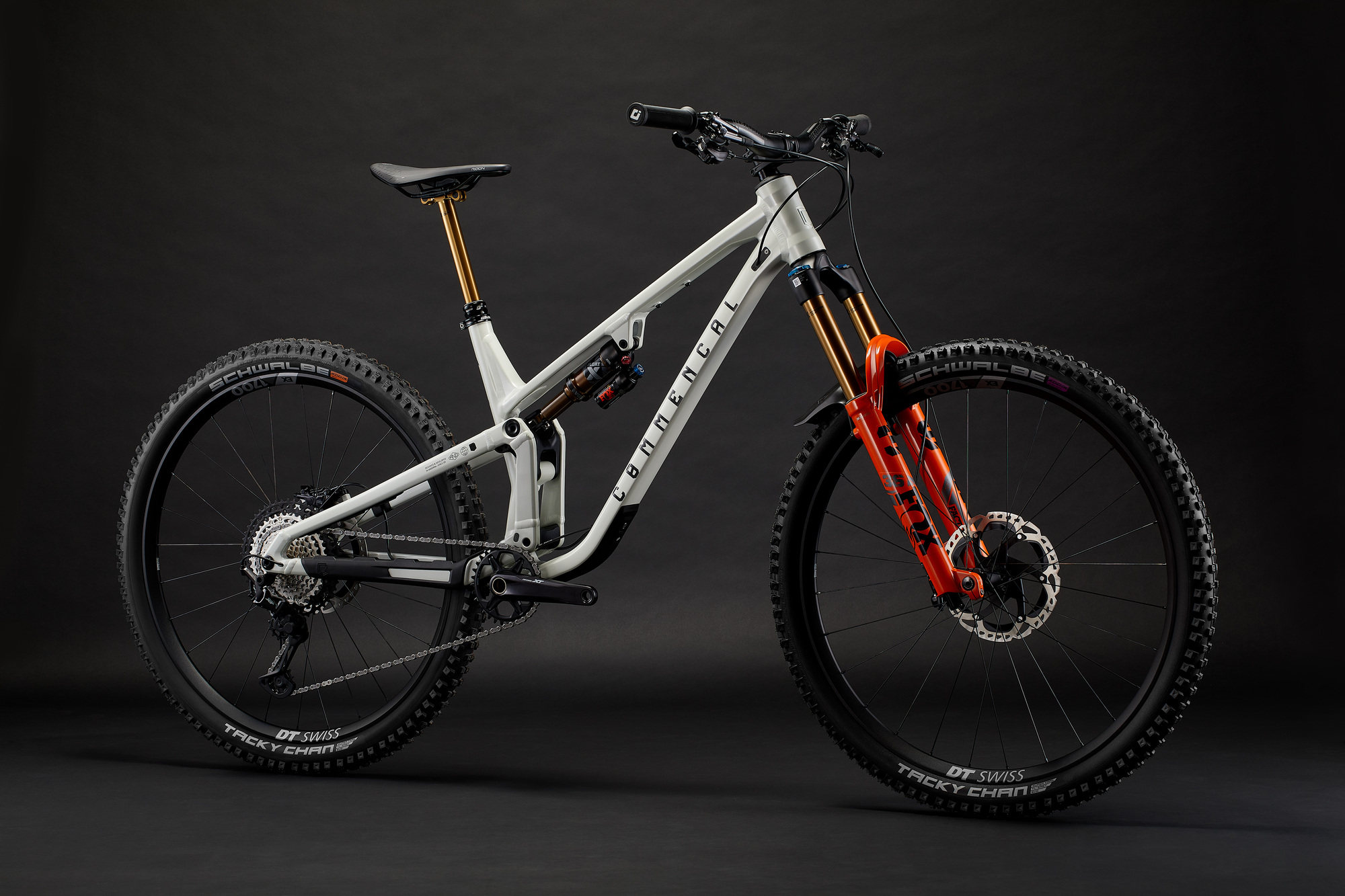 COMMENCAL META V5 SIGNATURE CLEAR SILVER image number null