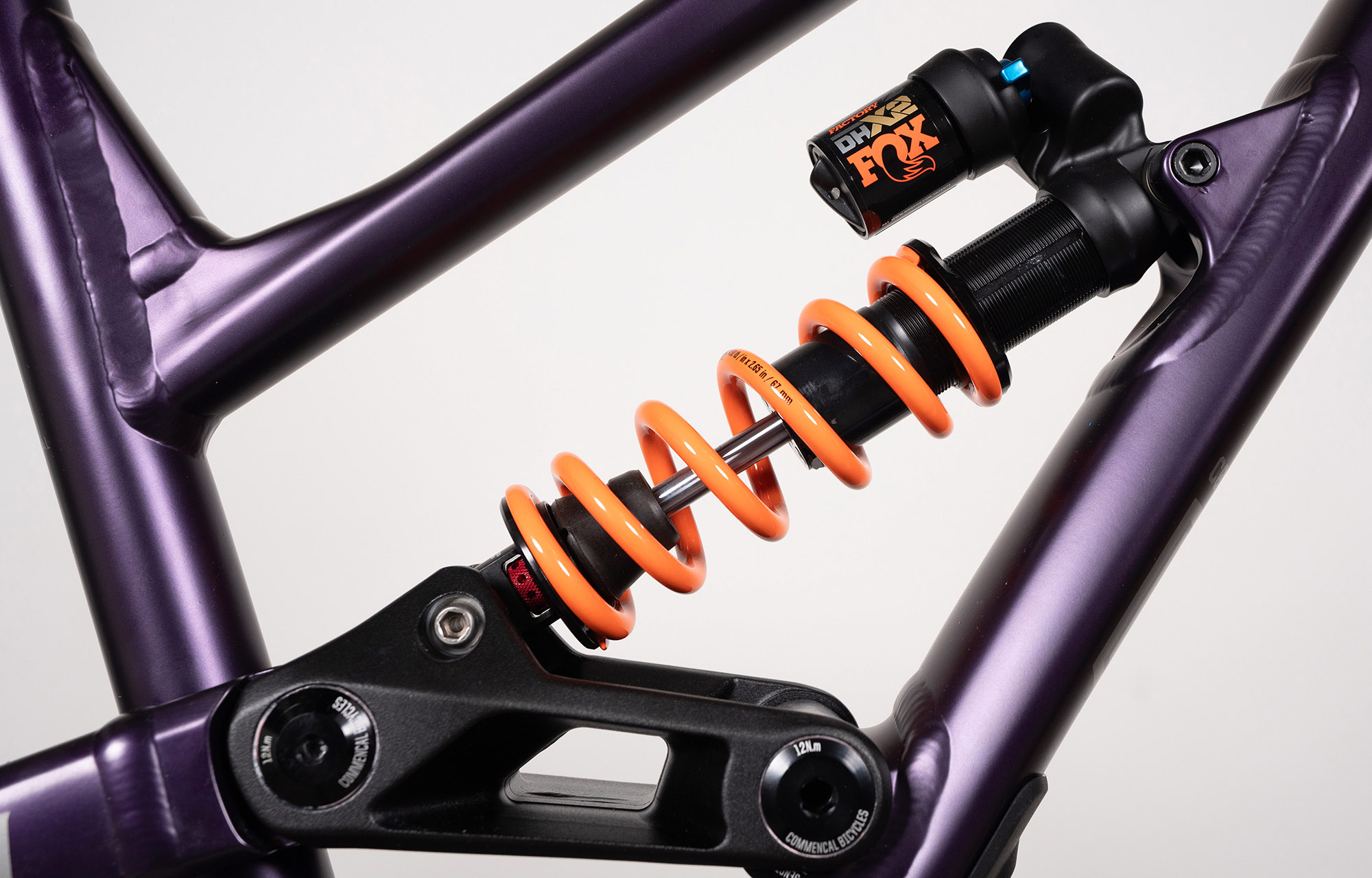 COMMENCAL CLASH PARK EDITION METALLIC PURPLE - M (22131702) image number null