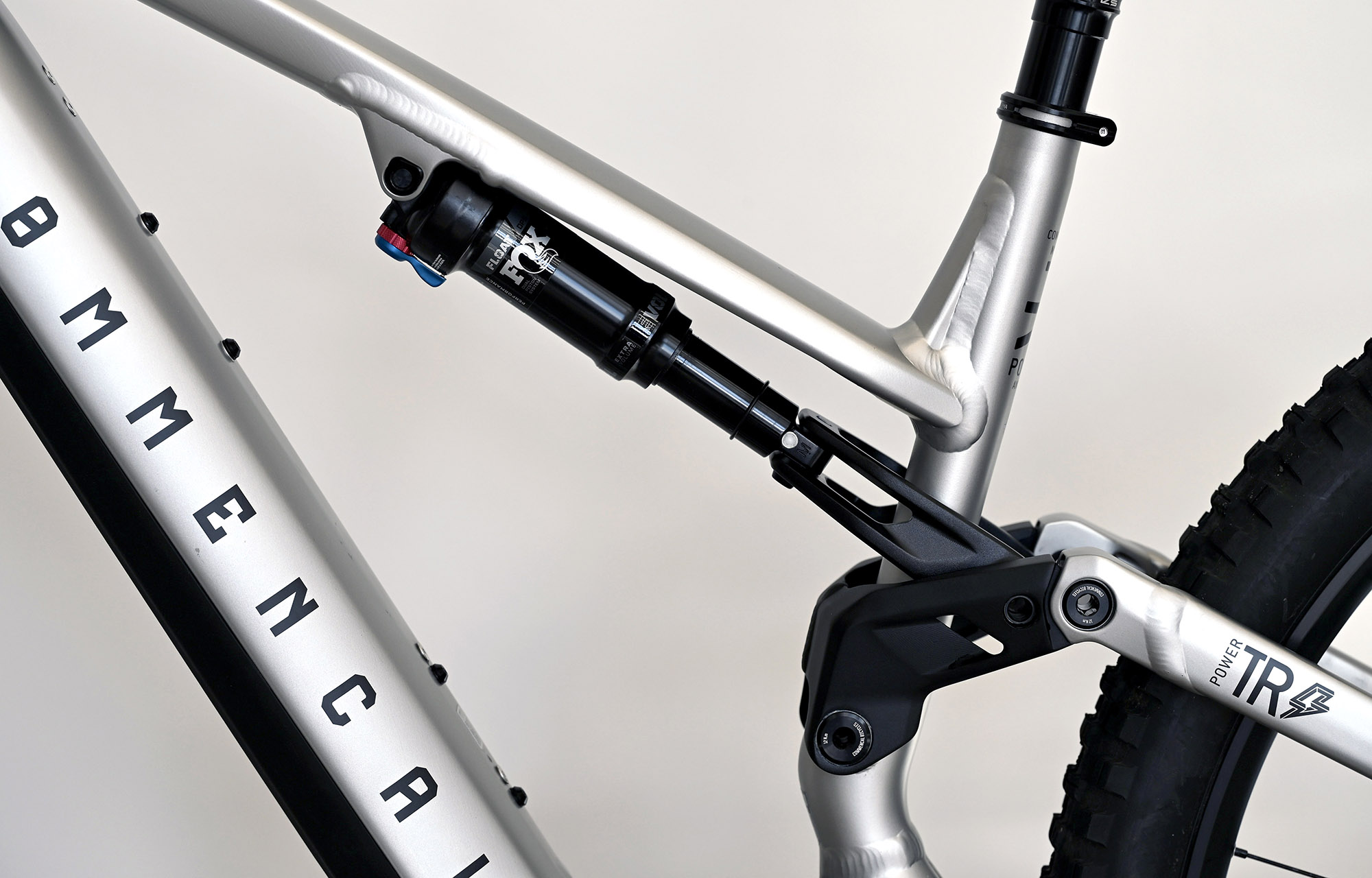 COMMENCAL META POWER TR BOSCH ESSENTIAL SILVER - L (22180203) 545km image number null