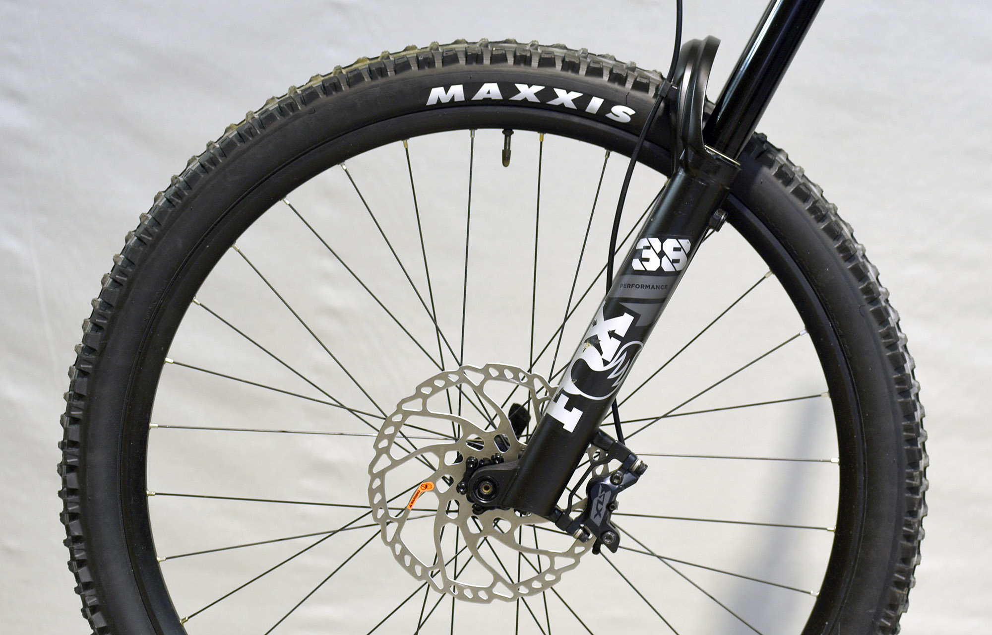 COMMENCAL META SX V4 ESSENTIAL - M (22130602) image number null