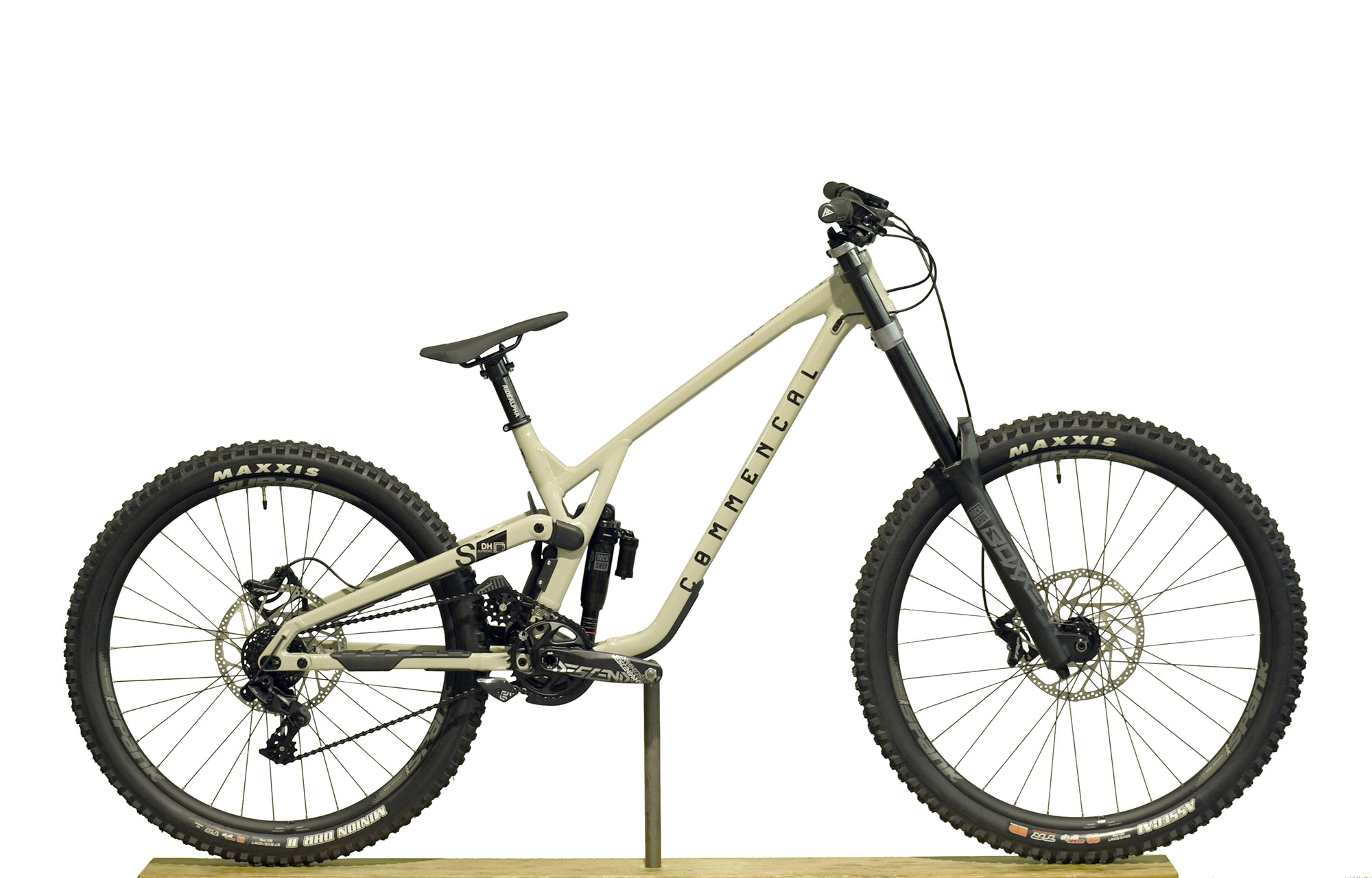 COMMENCAL SUPREME DH V5 RIDE CHALK - L (23150003) image number null