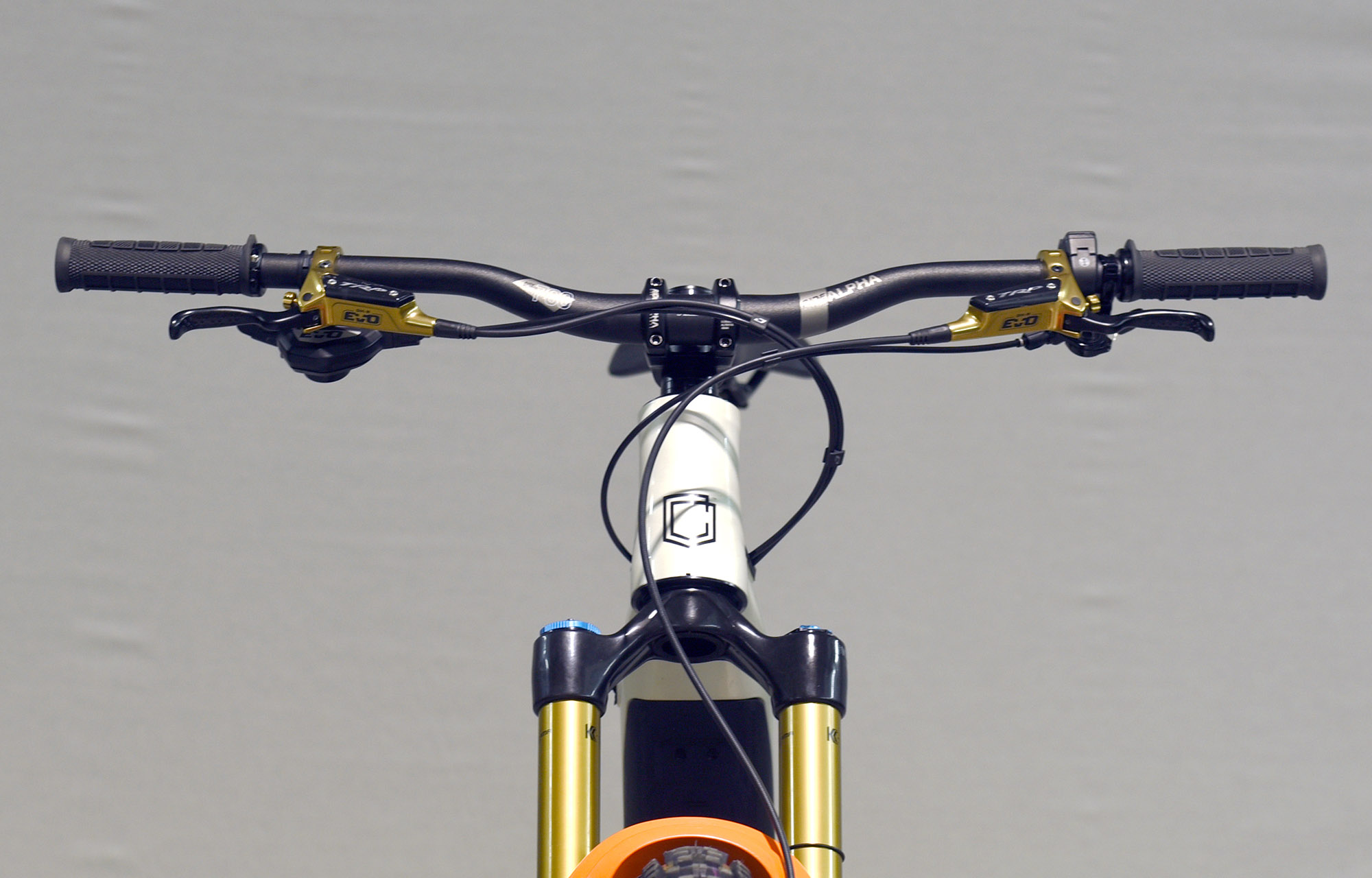 COMMENCAL META POWER SX BOSCH CLEAR SILVER [COMMENCAL TEAM] ALC - M (23100058) 2480km image number null
