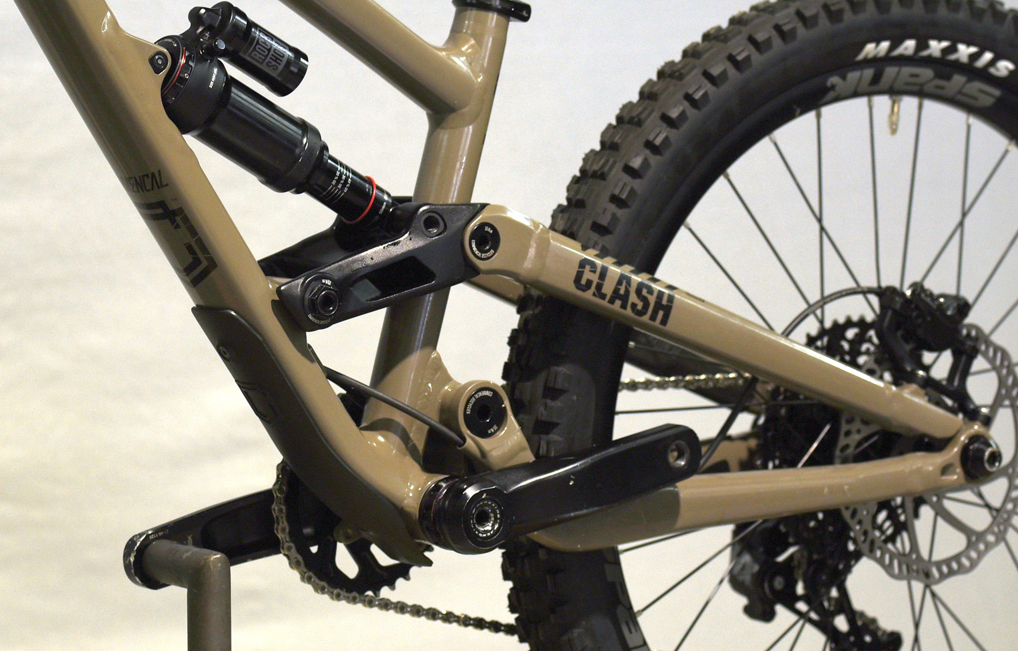 COMMENCAL CLASH 24 V1 DIRT - 24 (21175100) image number null