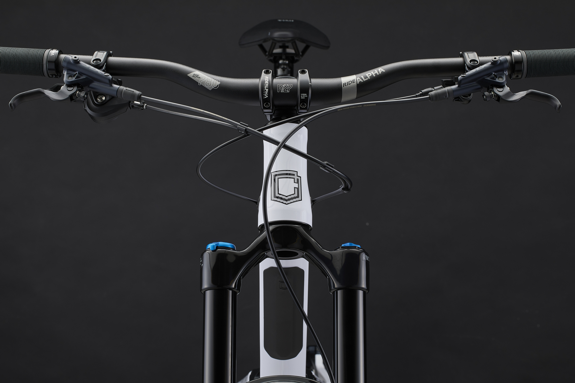 COMMENCAL CLASH ESSENTIAL PURE WHITE 2025 image number null