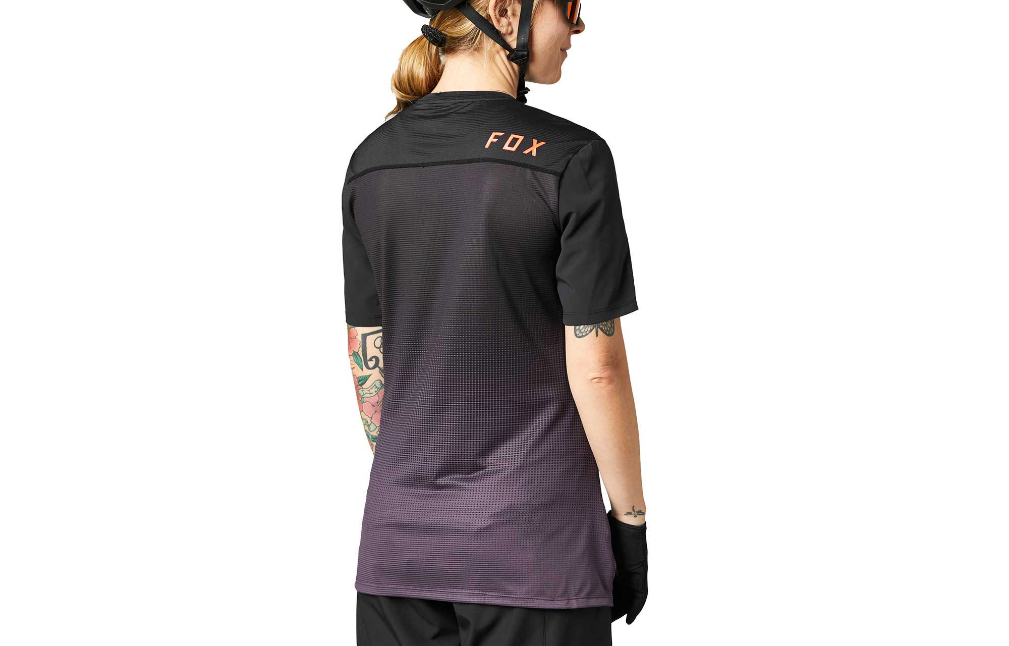 MAGLIA A MANICHE CORTE FOX WOMEN FLEXAIR BLACK/PURPLE image number 1