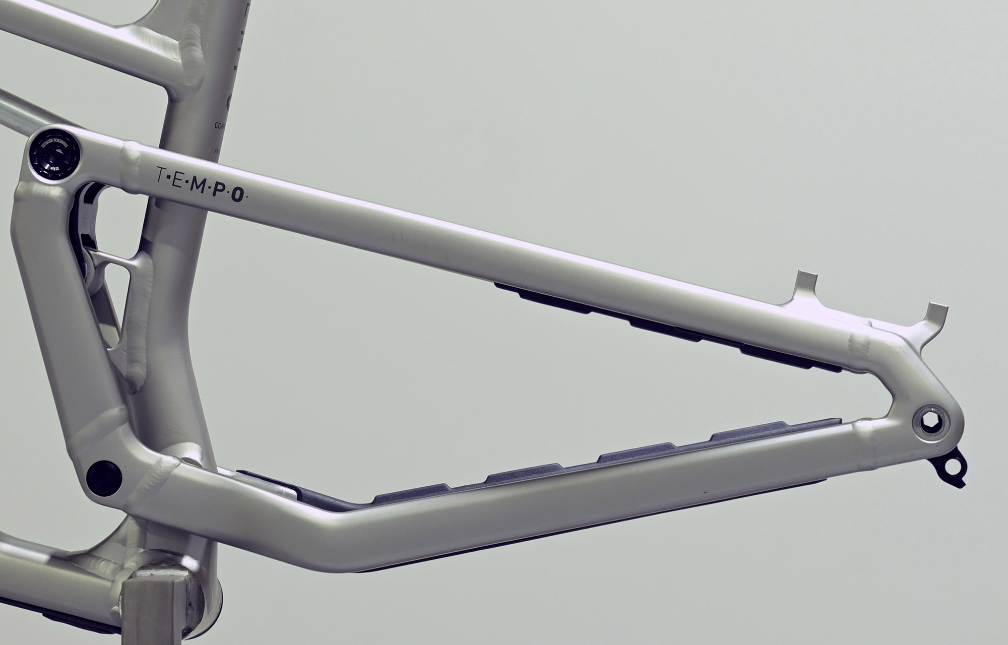 FRAME COMMENCAL T.E.M.P.O. SILVER - L (22220503) image cover number large 3