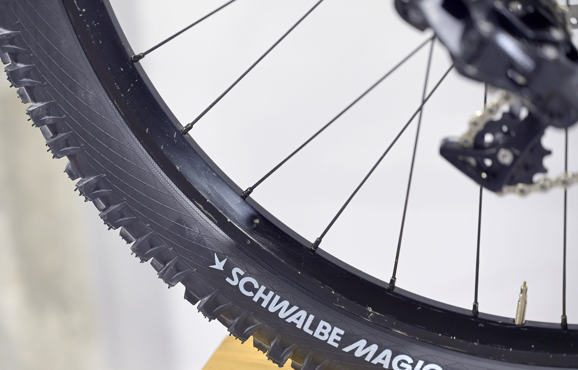 COMMENCAL SUPREME DH V5 ESSENTIAL HERITAGE GREEN - M (22150802) image cover number large 5