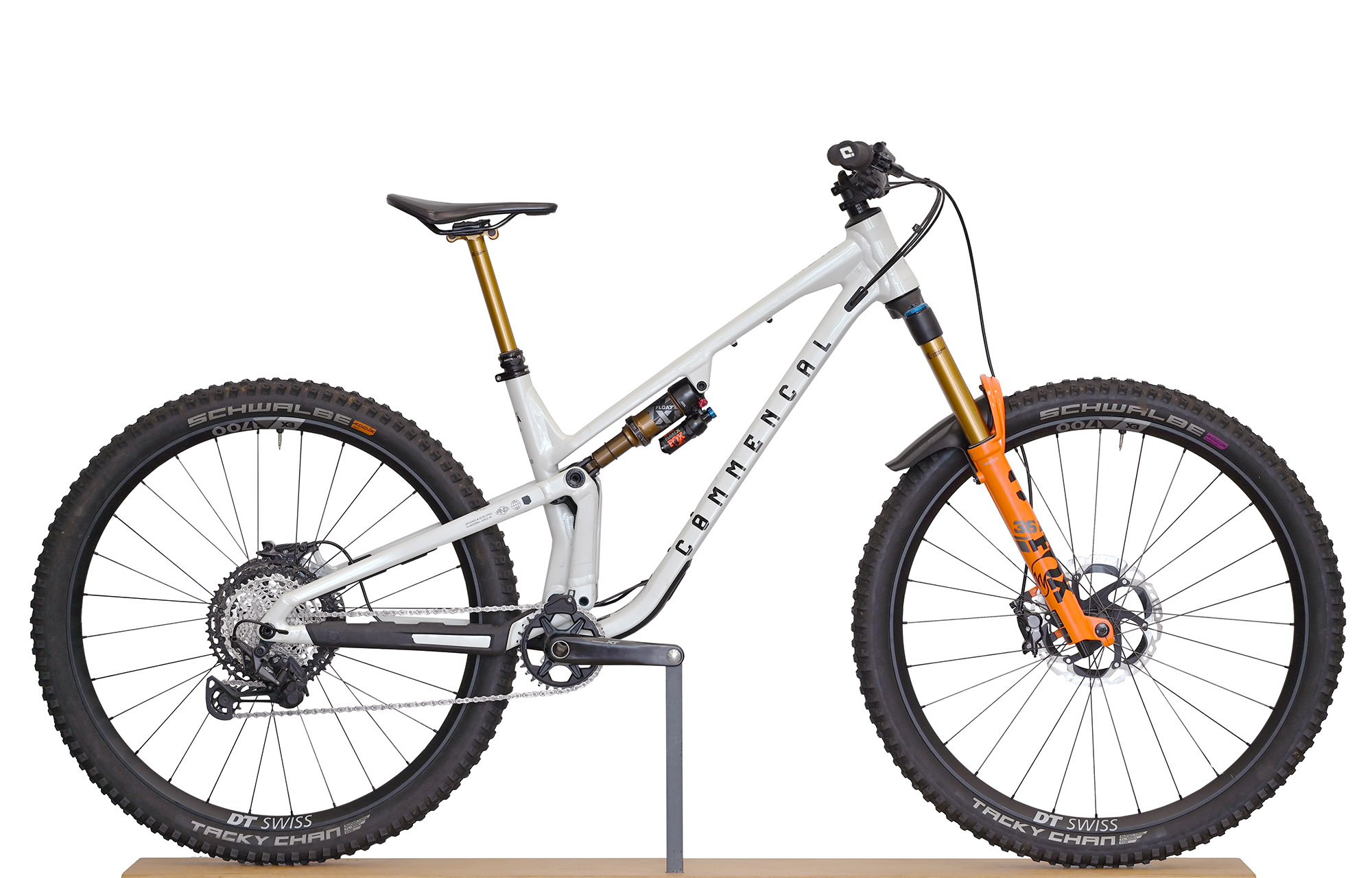 COMMENCAL META V5 SIGNATURE CLEAR SILVER - M (23121002) image number null