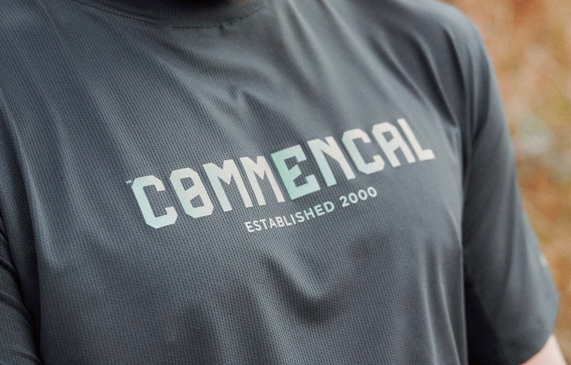 COMMENCAL CORPORATE SHORT SLEEVE JERSEY BLACK AND ELECTRIC GREEN image number 2