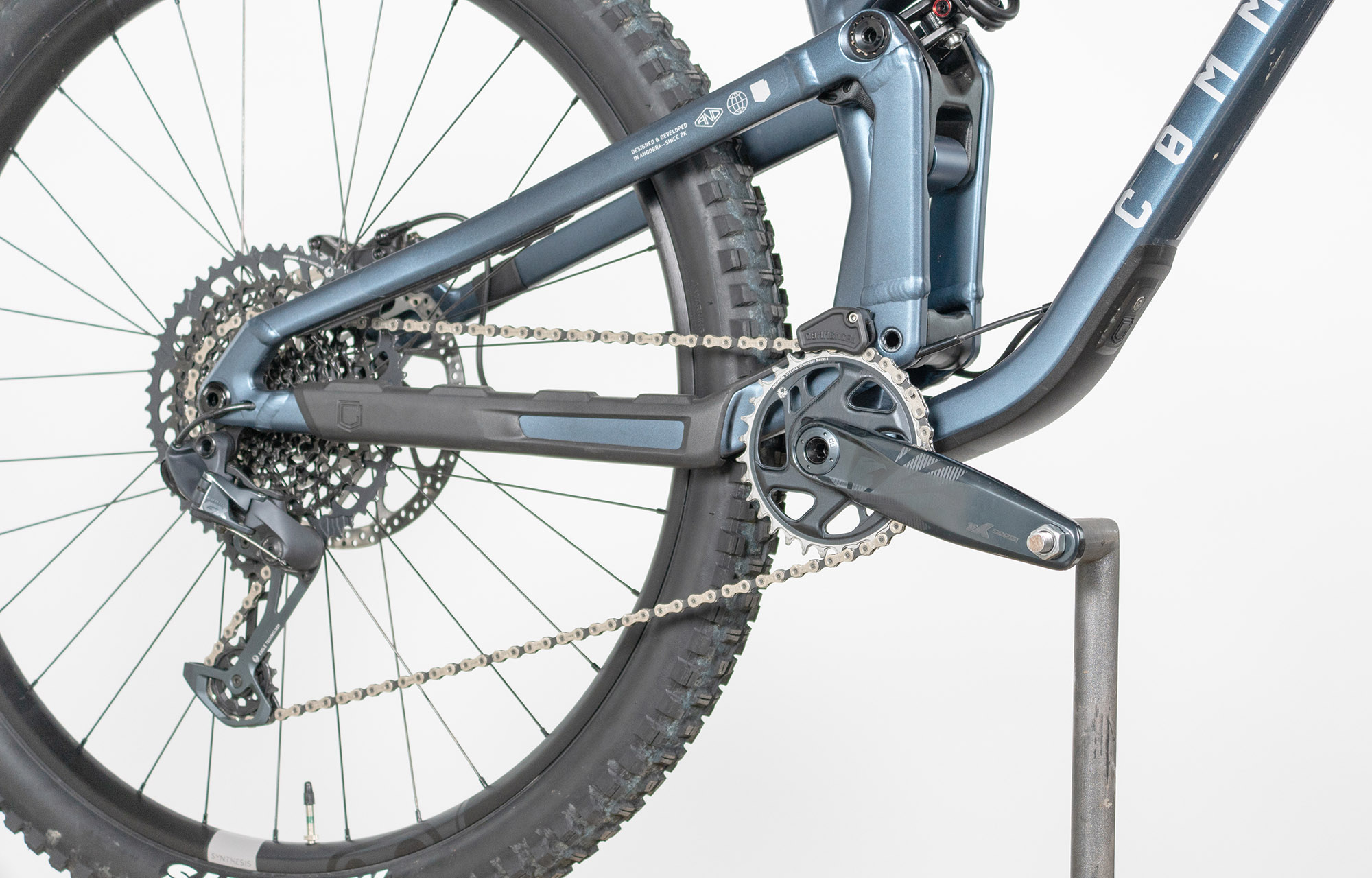 COMMENCAL META V5 RACE SPARKLY BLUE - M (23121302) image cover number large 1