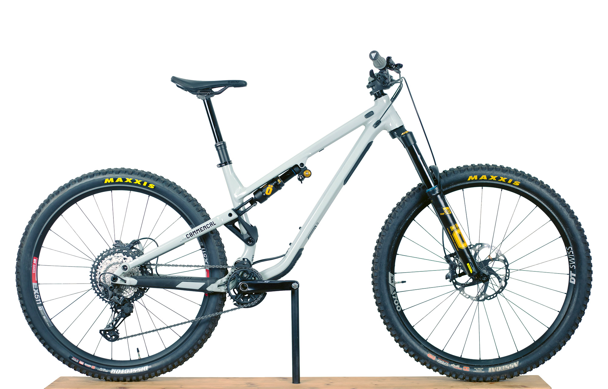 COMMENCAL META TR V4 OHLINS EDITION ASH GREY - M (22120602) image number null