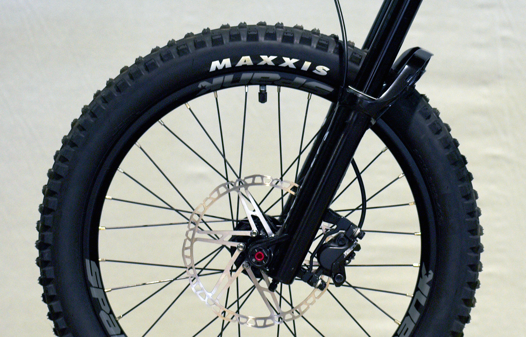 COMMENCAL CLASH 20 V1 DIRT - 20 (21175000) image number null