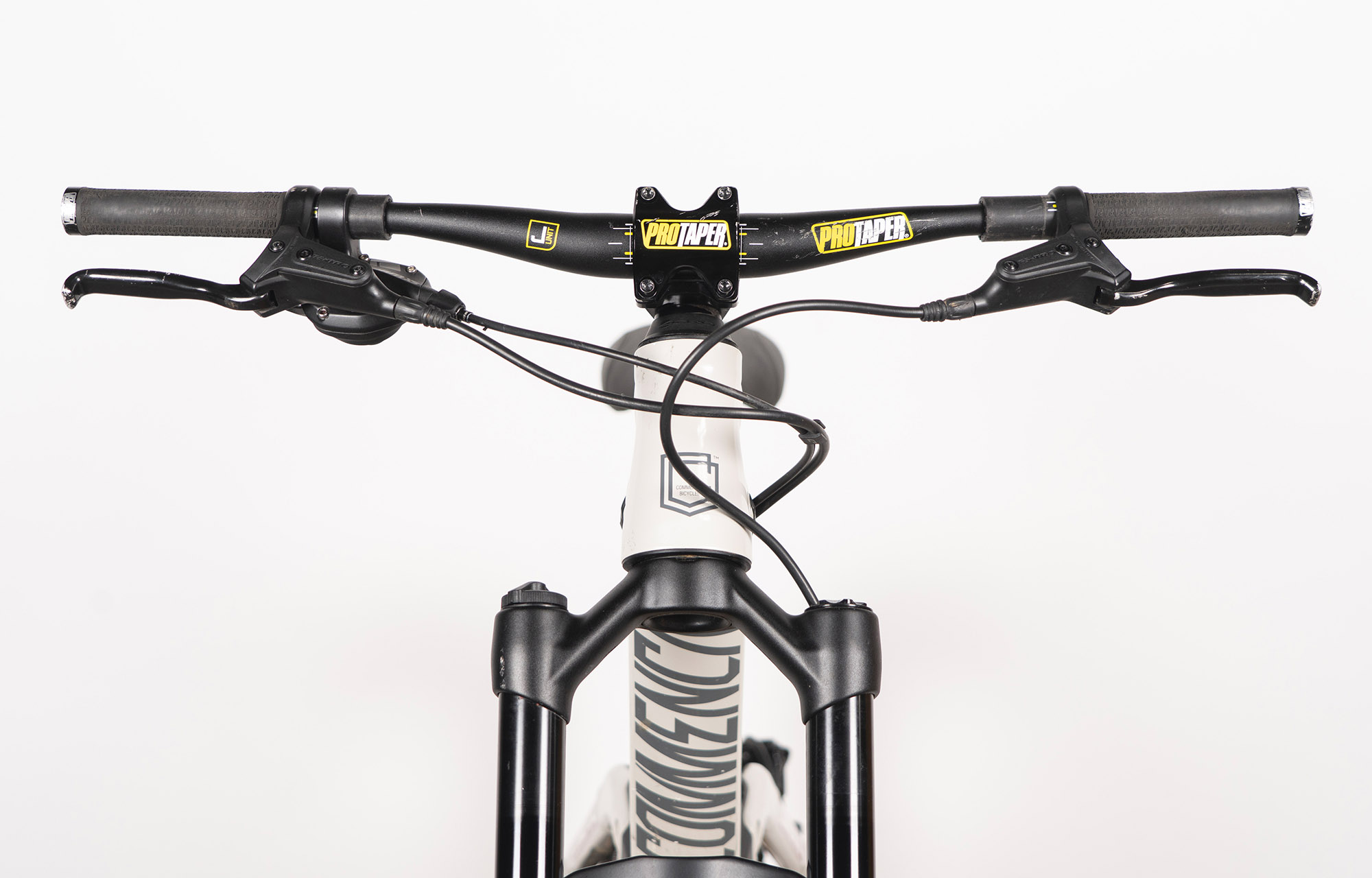 COMMENCAL CLASH 20 image number null