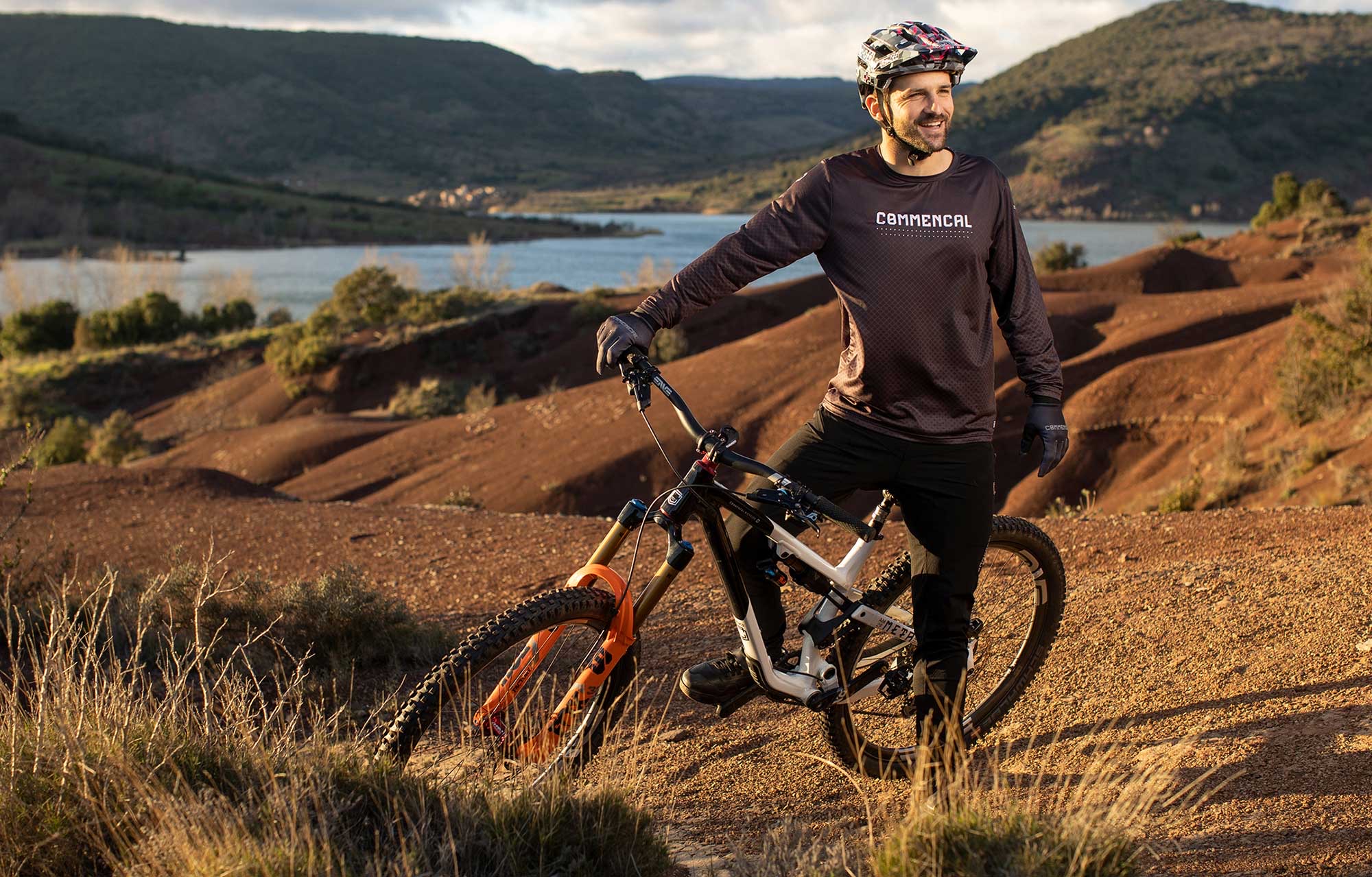 COMMENCAL LONG SLEEVE JERSEY BLACK image number 6