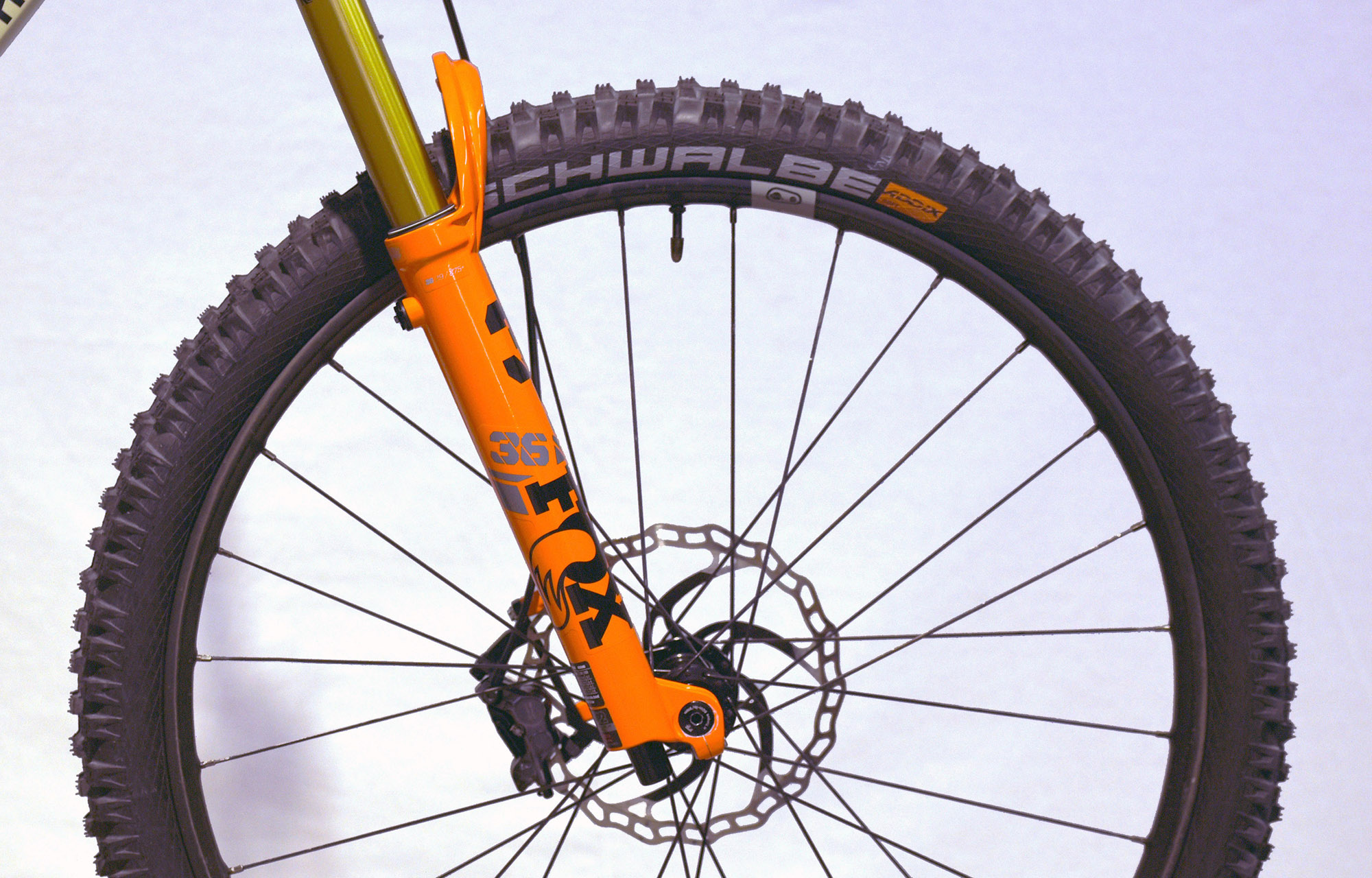 COMMENCAL META V5 CHALK [COMMENCAL TEAM] ALC - M (23100051) image number null