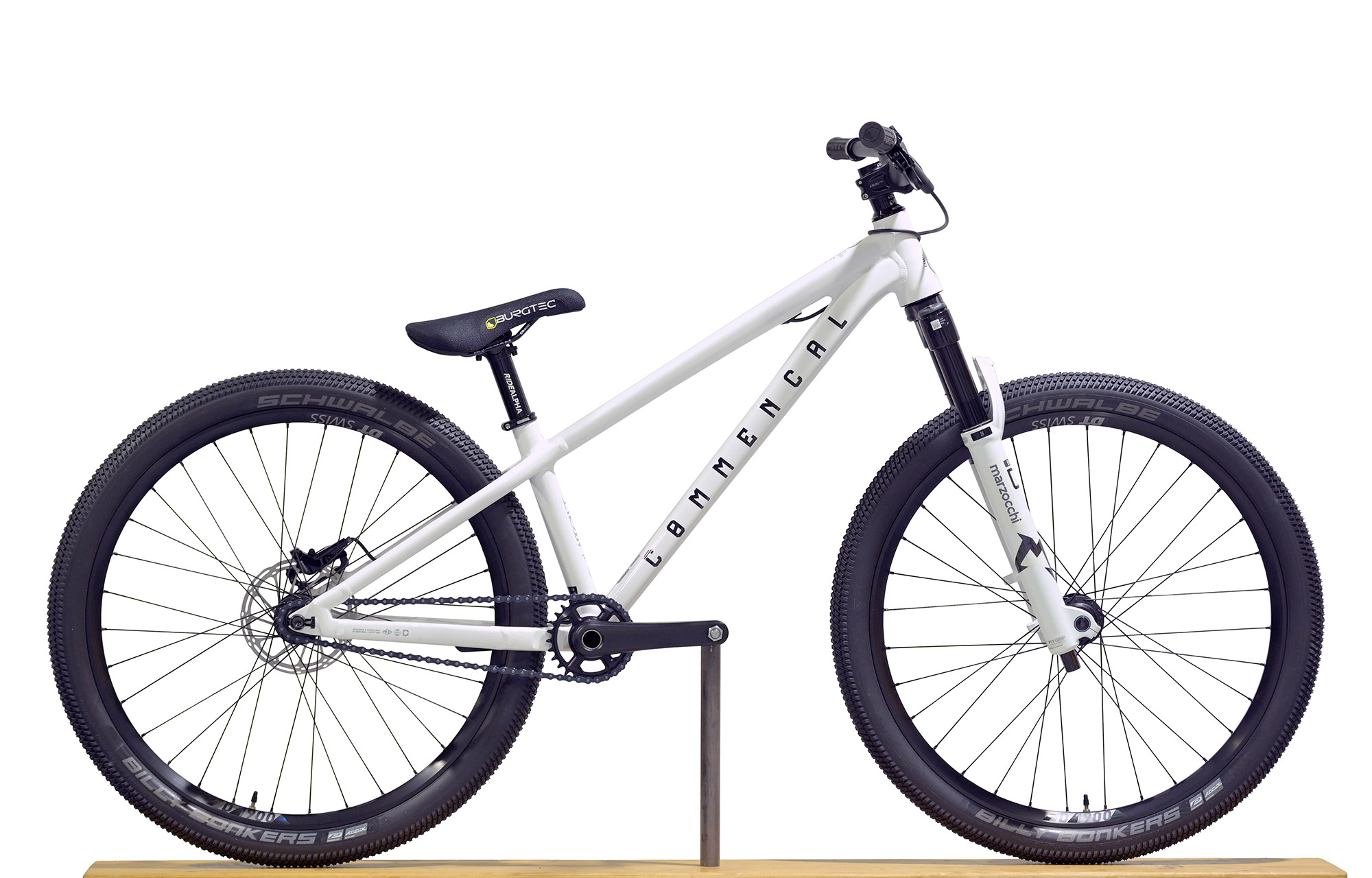 COMMENCAL ABSOLUT BOMBER PURE WHITE - M (25140302) image number null