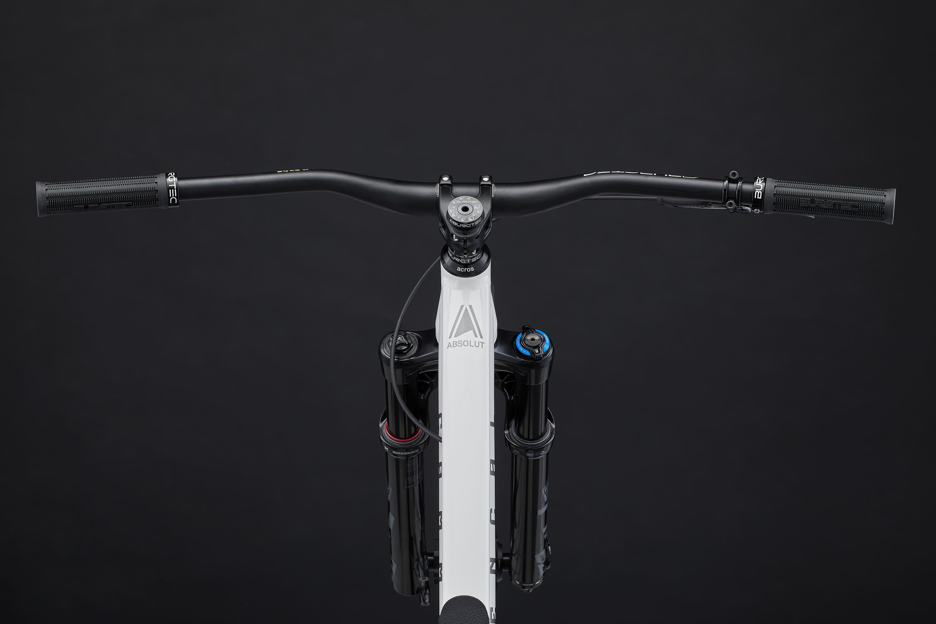 COMMENCAL ABSOLUT PIKE BLACK PURE WHITE 2025 image cover number large 3