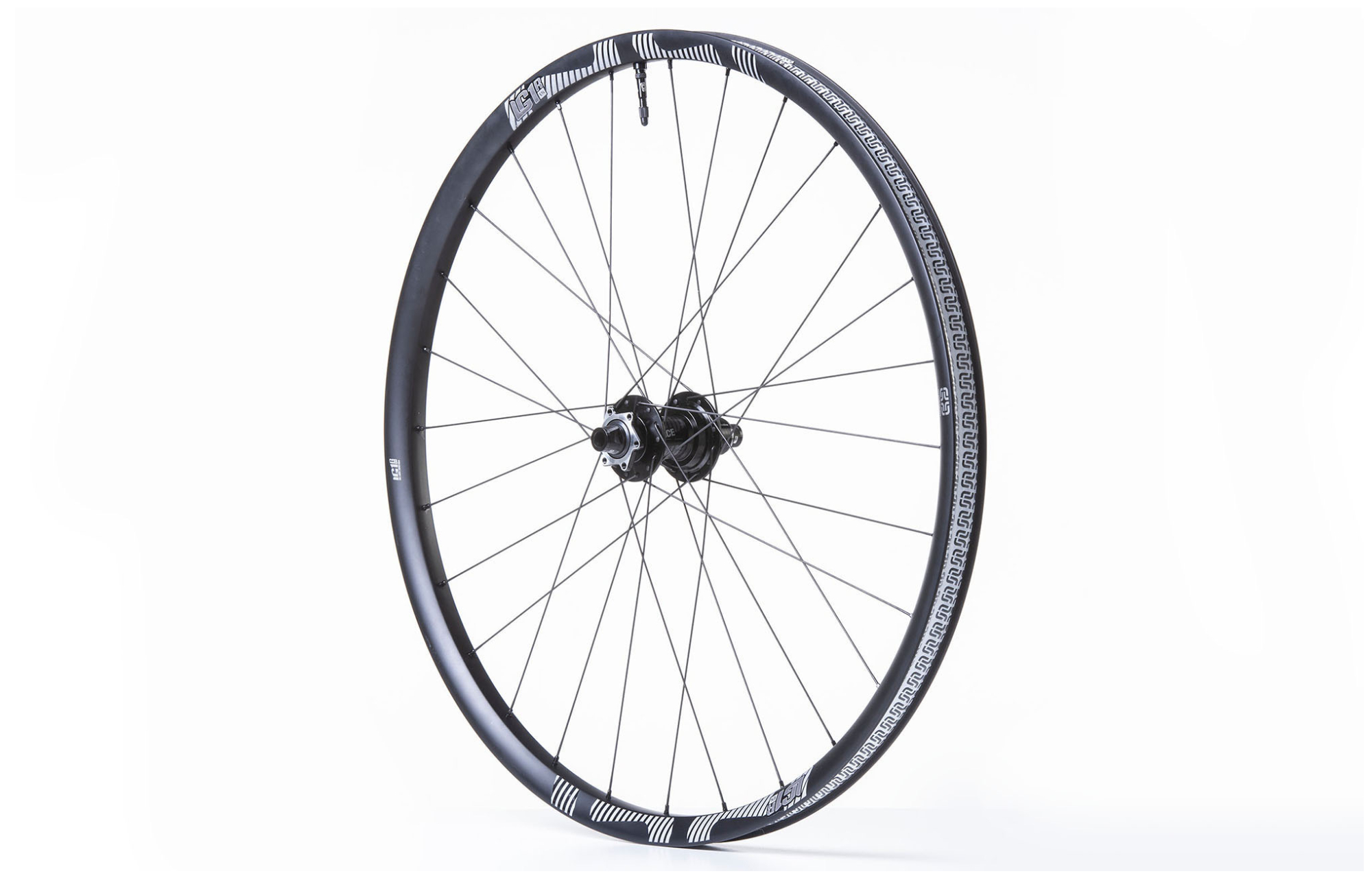 E13 LG1 RACE CARBON ENDURO 12 X 148 BOOST REAR WHEEL 29" SRAM XD image number null