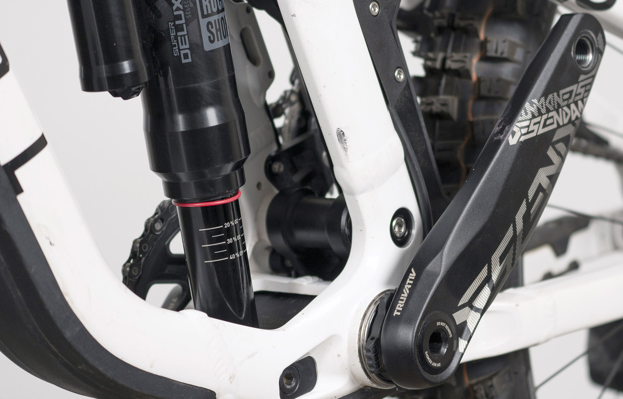 COMMENCAL SUPREME DH V5 XS PURE WHITE - XS (22173300) image number null