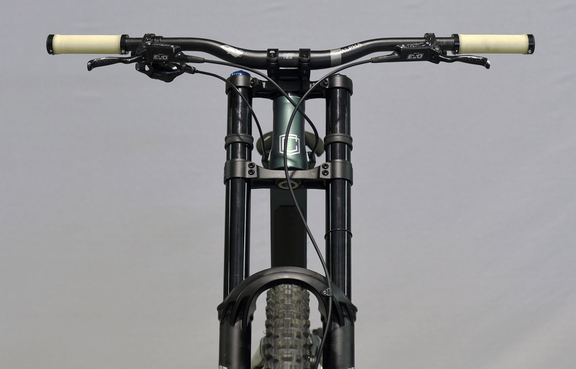COMMENCAL FRS ESSENTIAL METALLIC GREEN - L (22150503) image number null