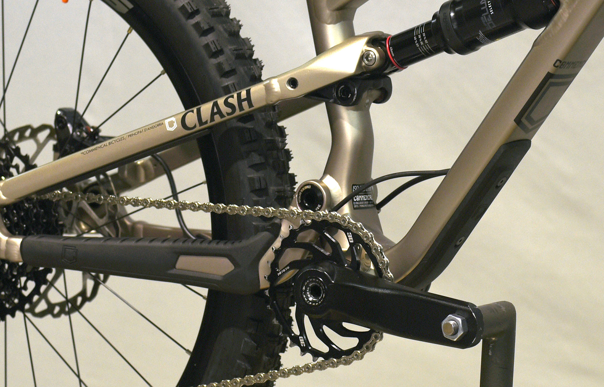 COMMENCAL CLASH 24 V2 CHAMPAGNE - 24 (22170600) image number null