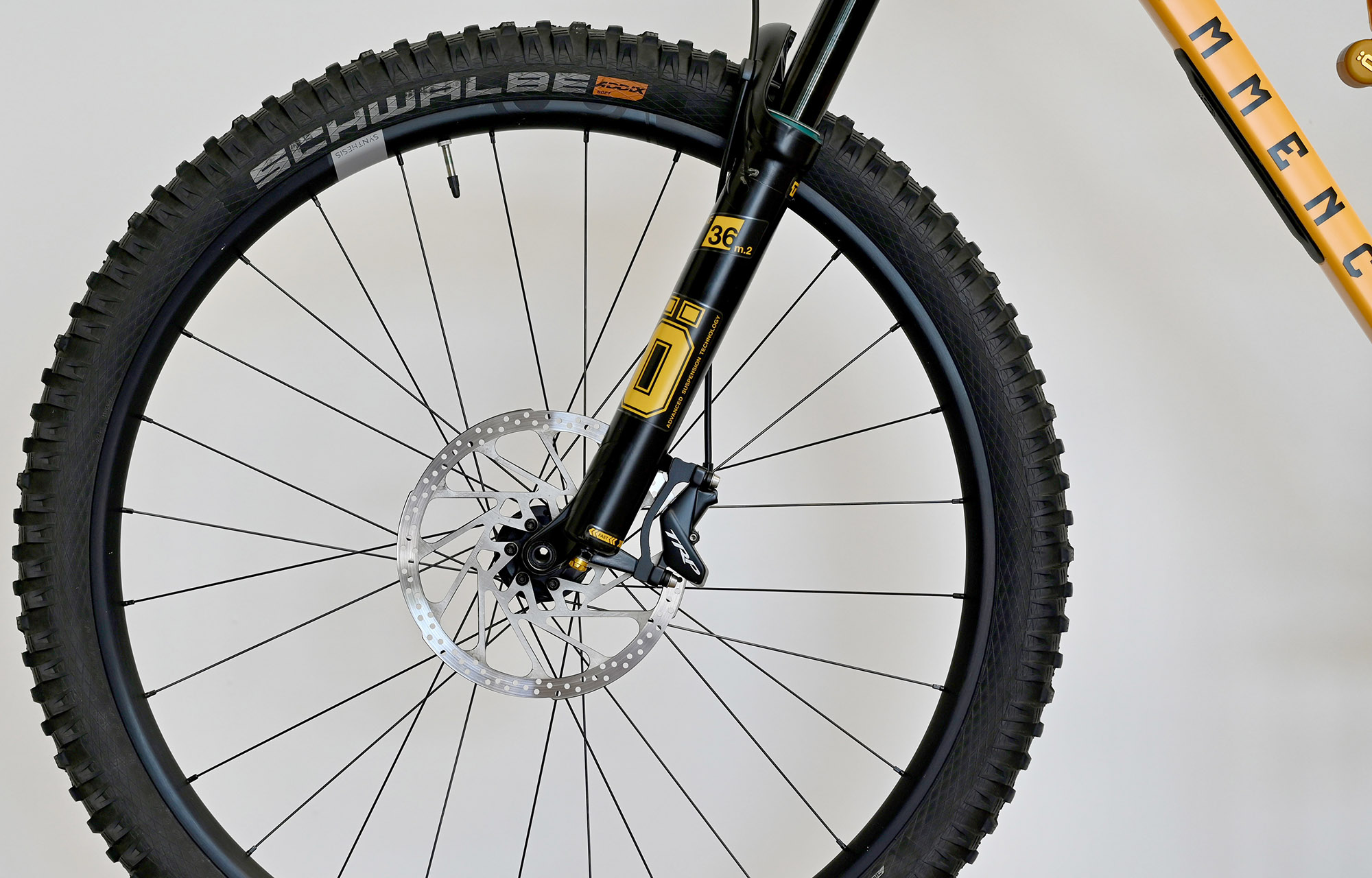 COMMENCAL META V5 OHLINS EDITION YELLOW - M (23122502) image cover number large 6