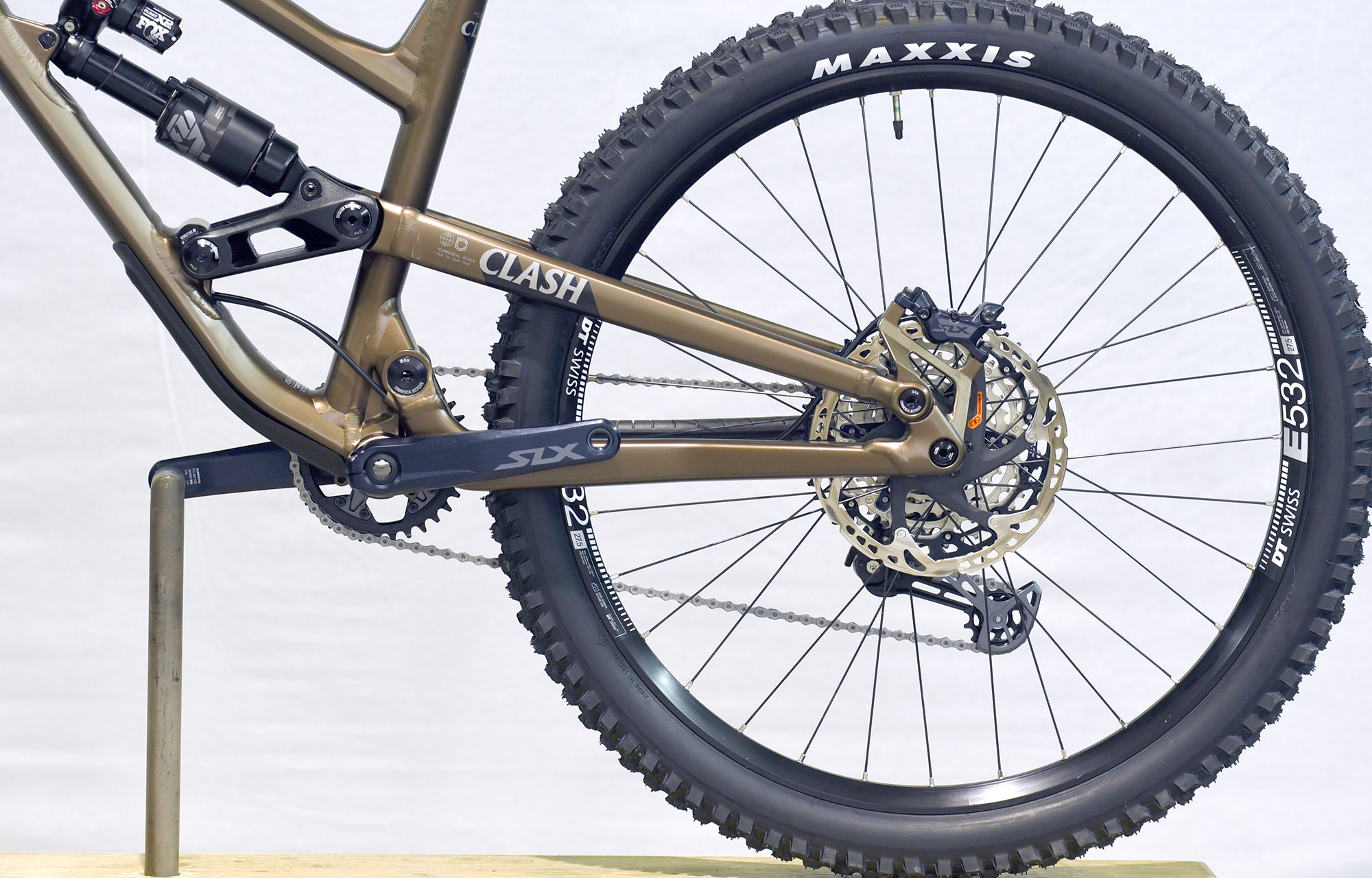 COMMENCAL CLASH ESSENTIAL FROZEN BROWN - M (22134502) image number null