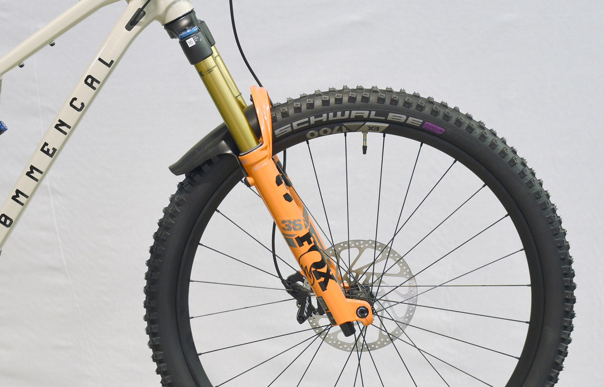 COMMENCAL META V5 T-TYPE CHALK - L (23120903) image number null