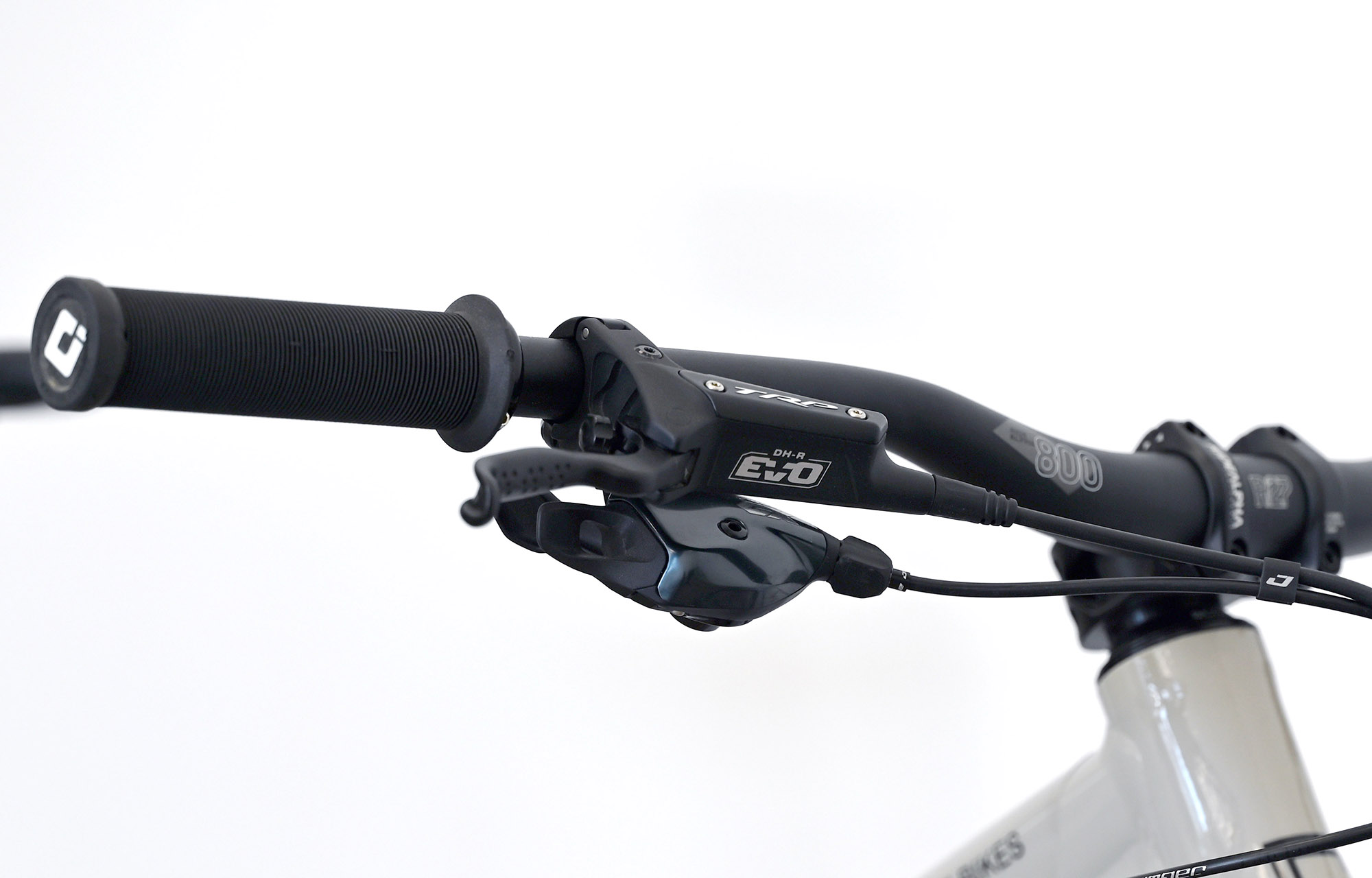COMMENCAL CLASH SIGNATURE CHALK - XL (23130604) image number null