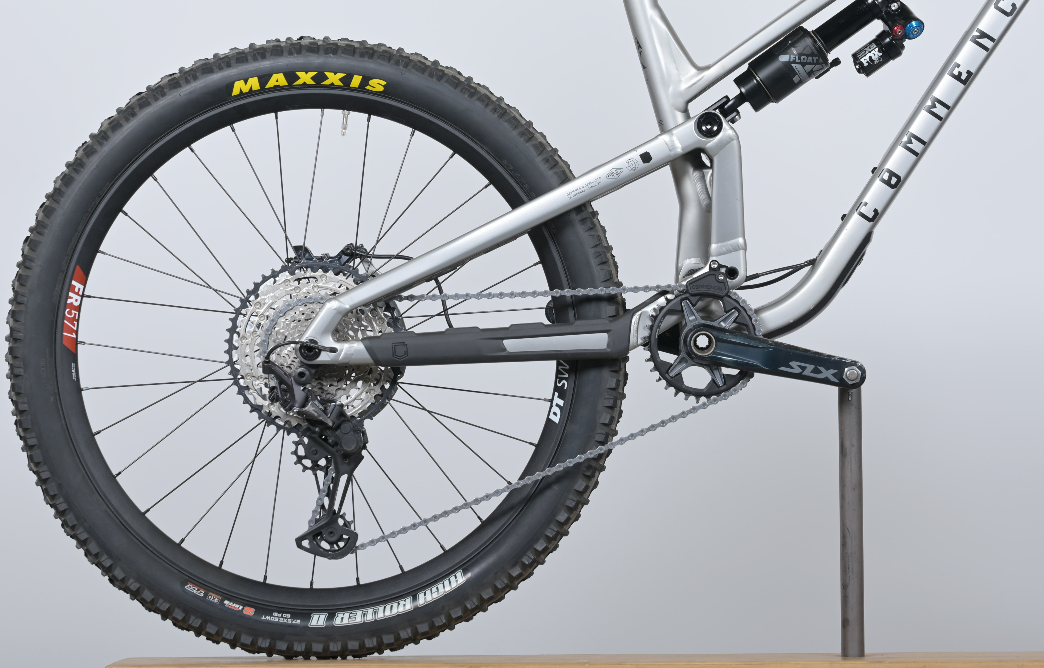 COMMENCAL META SX V5 ESSENTIAL SILVER - M (23131502) image cover number large 0