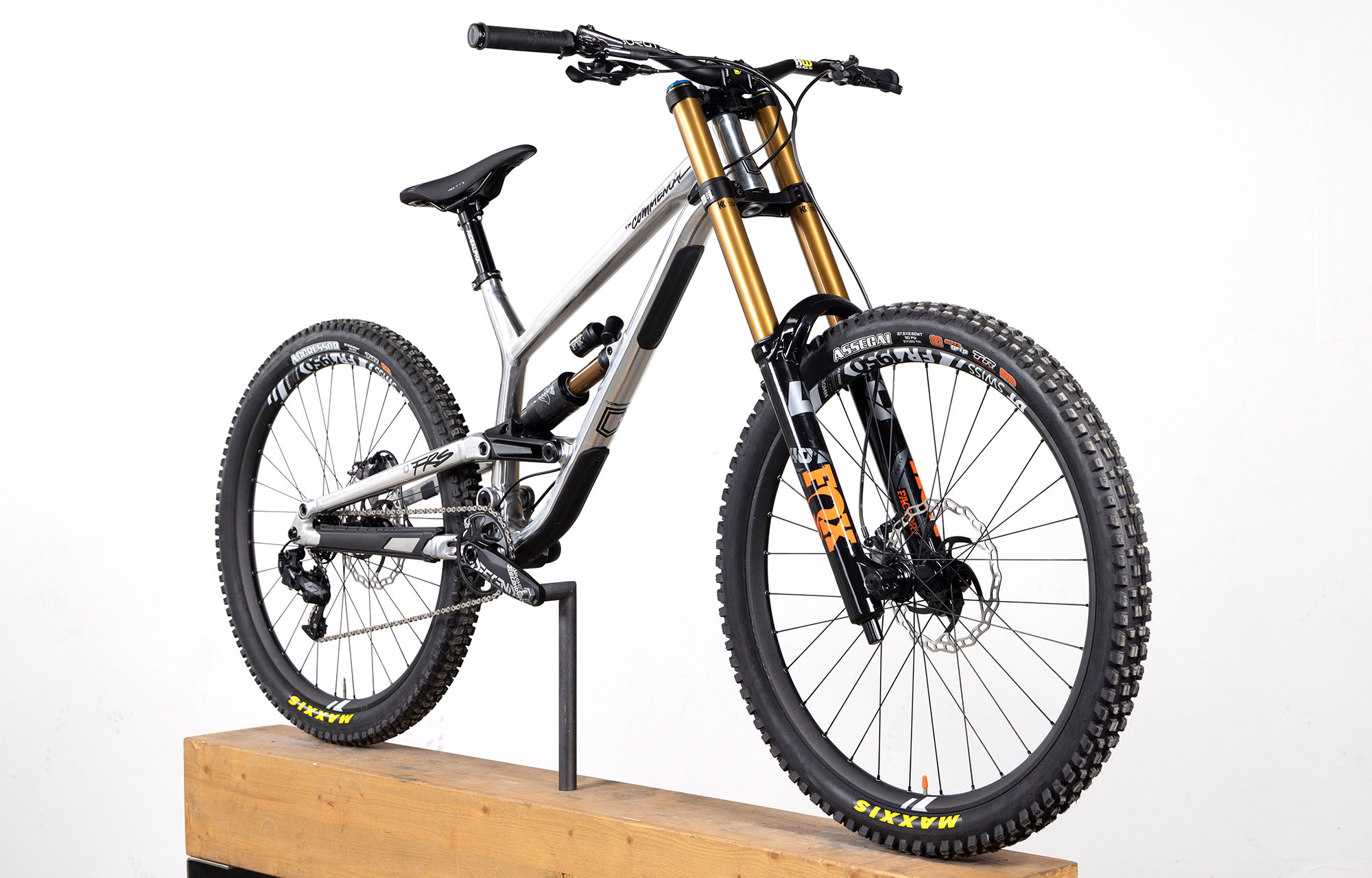 COMMENCAL FRS ALC HIGH POLISHED image large number 0
