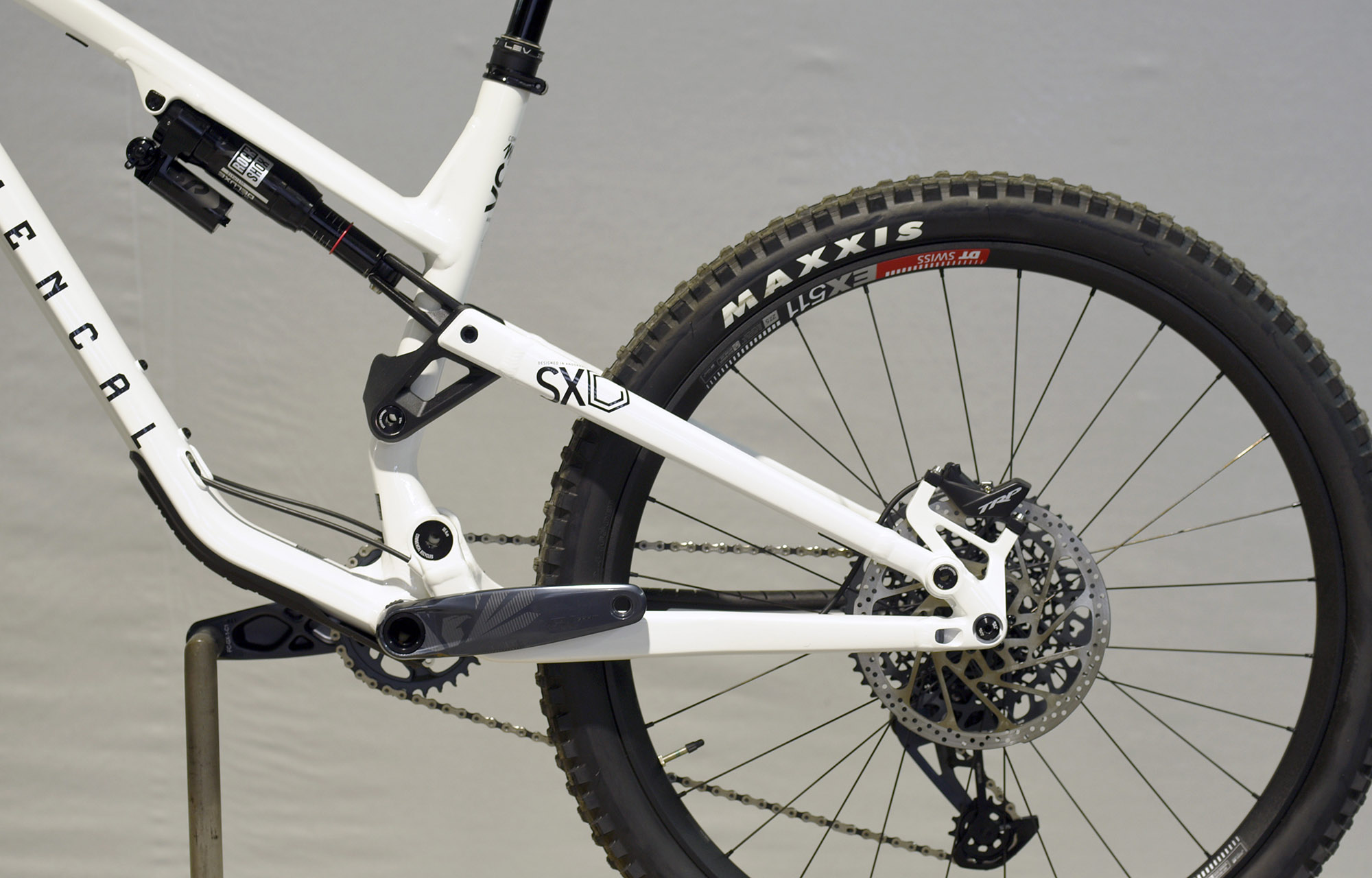 COMMENCAL META SX RACE PURE WHITE - L (22134903) image number null