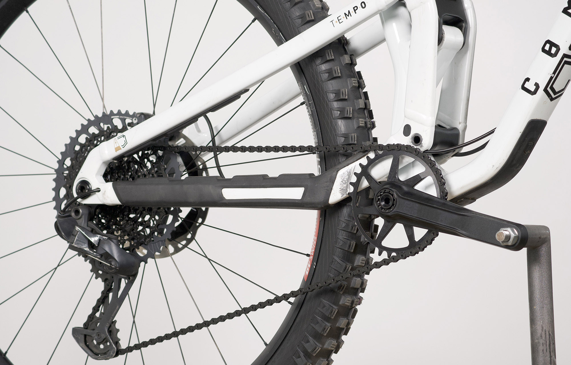 COMMENCAL T.E.M.P.O. RACE PURE WHITE ALC - M (22102046) image cover number large 3