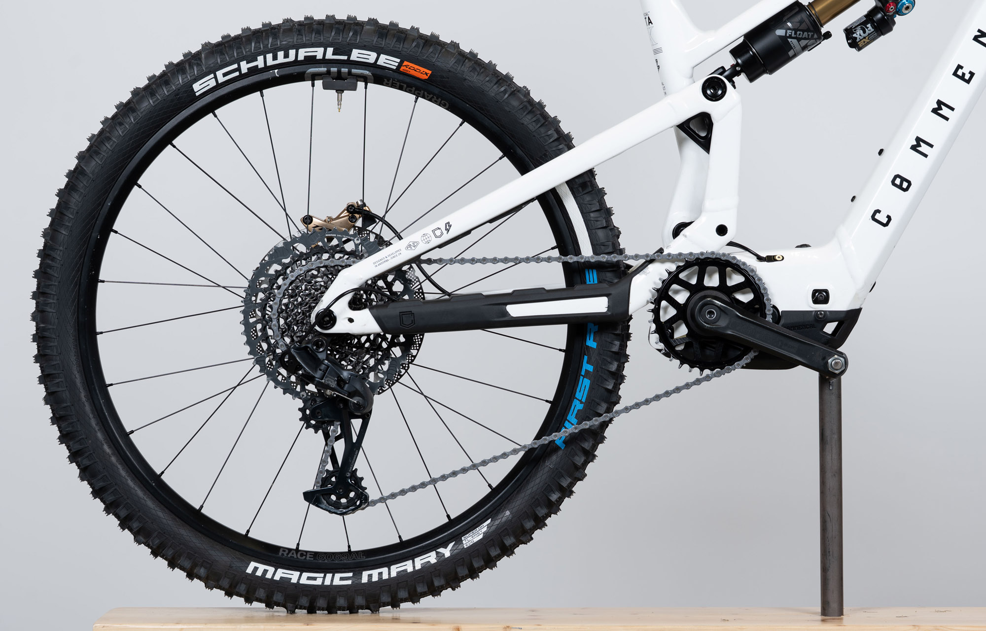 COMMENCAL META POWER SX 400 SIGNATURE [COMMENCAL TEAM] ALC - M (24100023) 1920 km image large number 0