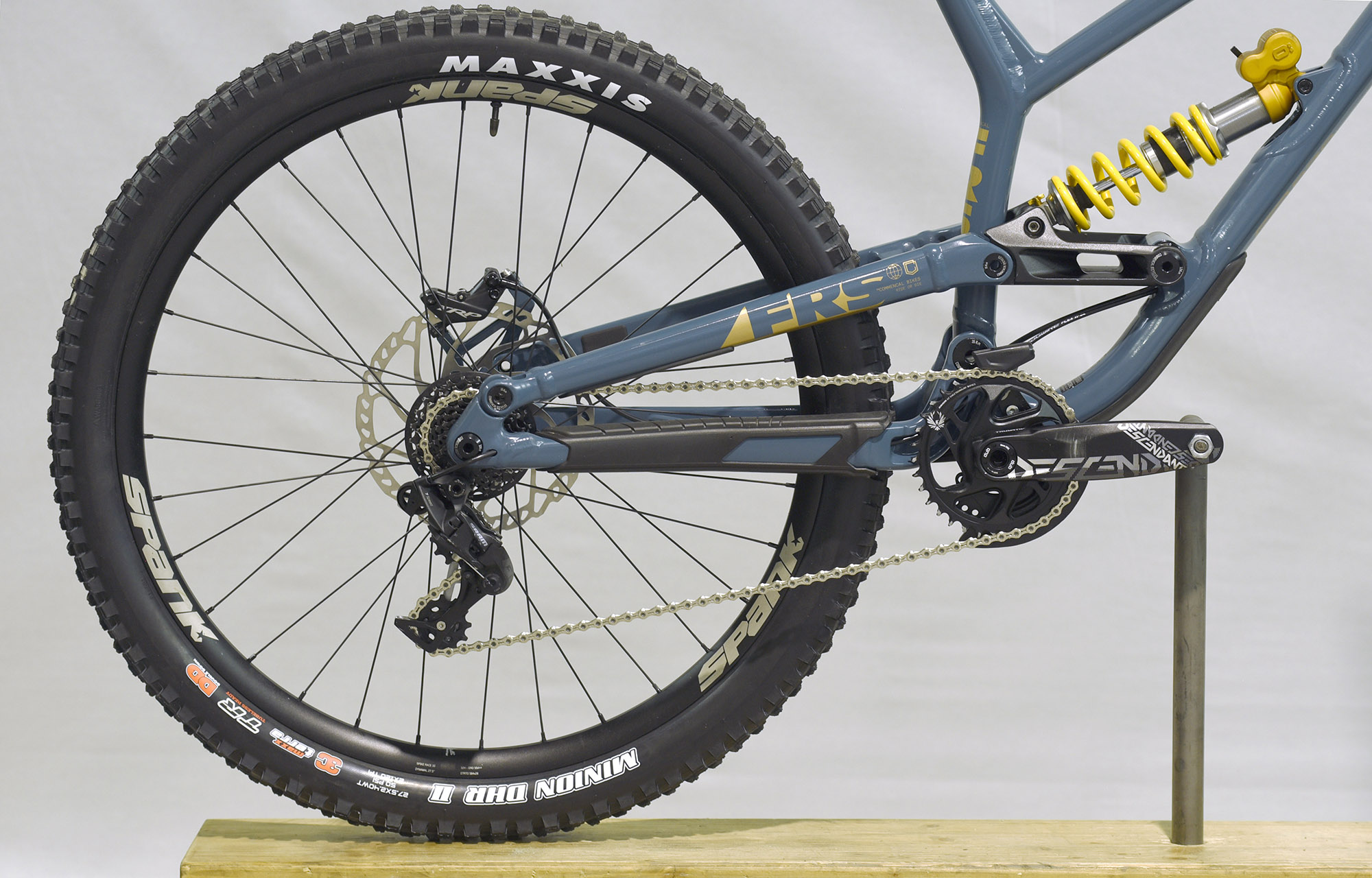 COMMENCAL FRS OHLINS EDITION AQUA BLUE - L (23150603) image number null