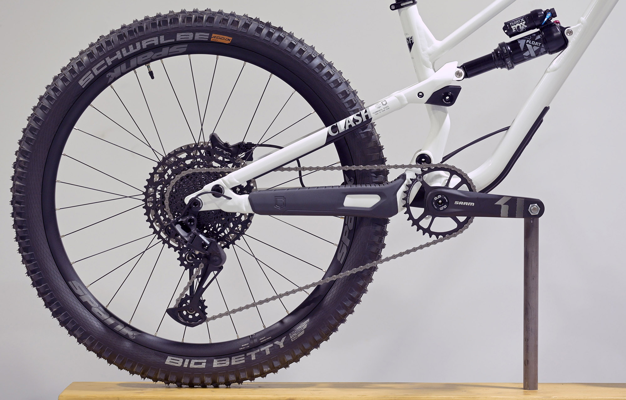 COMMENCAL CLASH XS PURE WHITE - (22175200) image cover number large 0