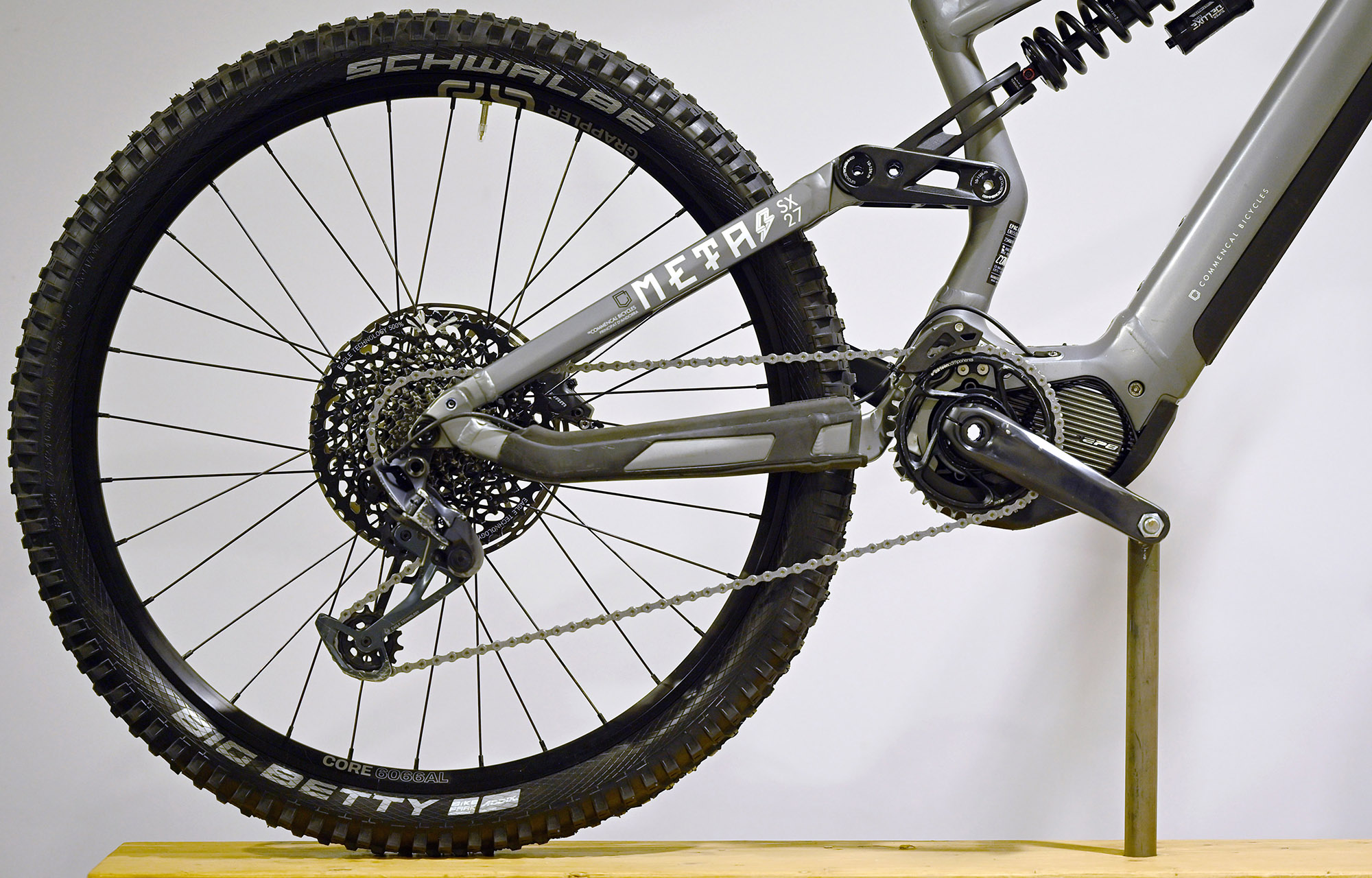 COMMENCAL META POWER SX SHIMANO RACE MATTE GRAPHITE - L (21180503) 3200 km image number null
