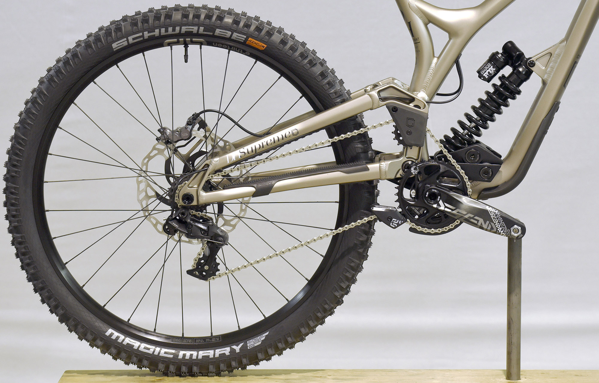 COMMENCAL SUPREME DH RACE CHAMPAGNE - M (22150102) image number null