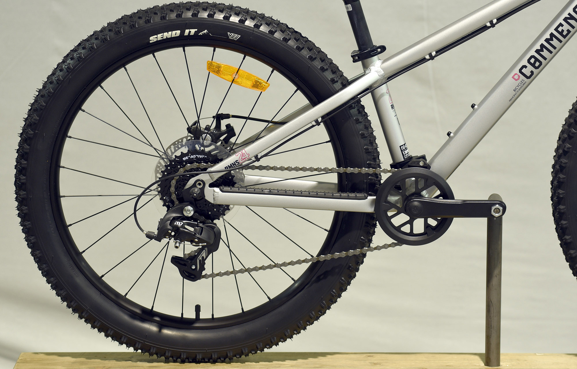 COMMENCAL RAMONES 24 SILVER - (22173200) image number null