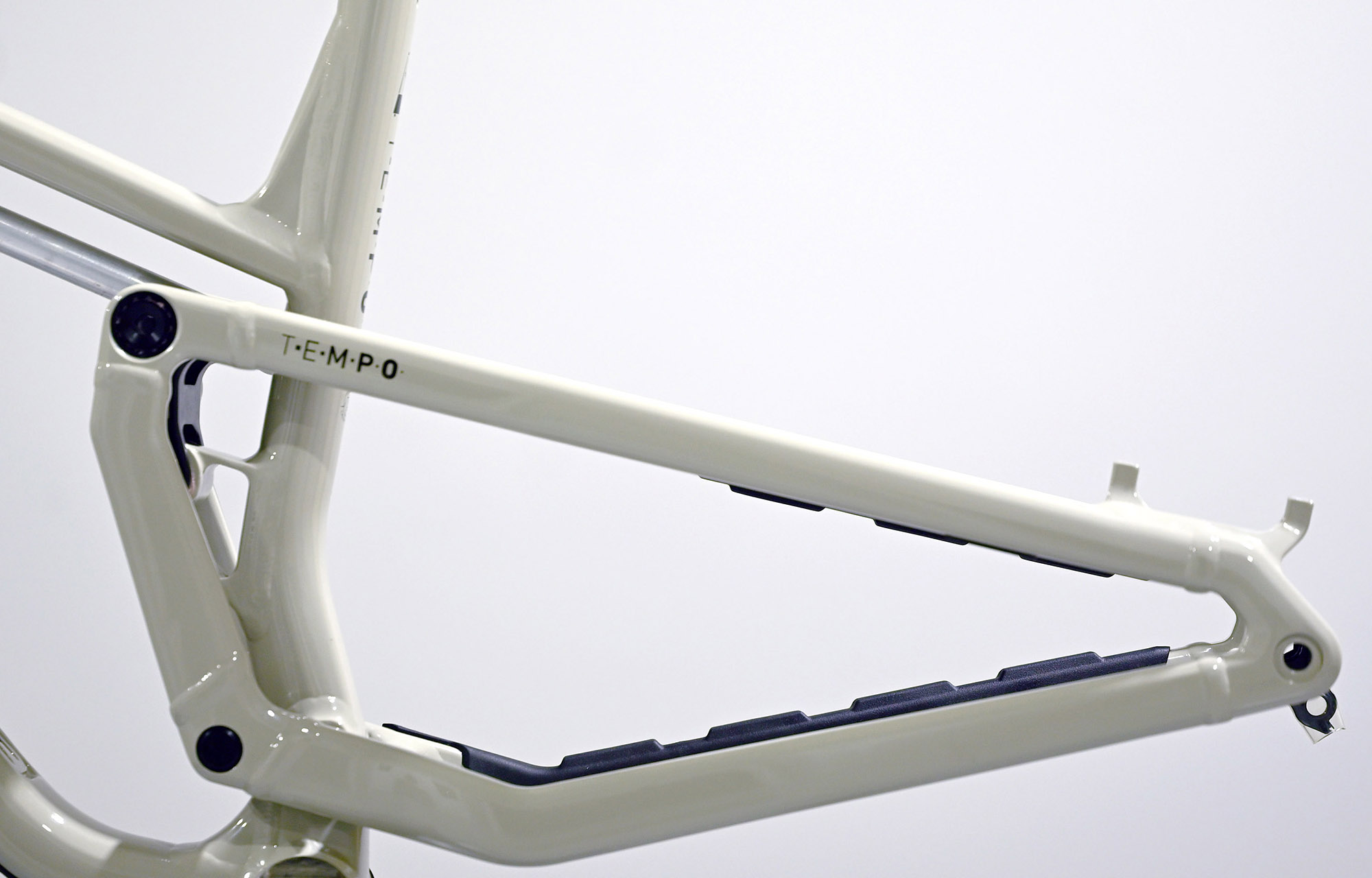 FRAME COMMENCAL T.E.M.P.O. CHALK - M (23220102) image cover number large 4