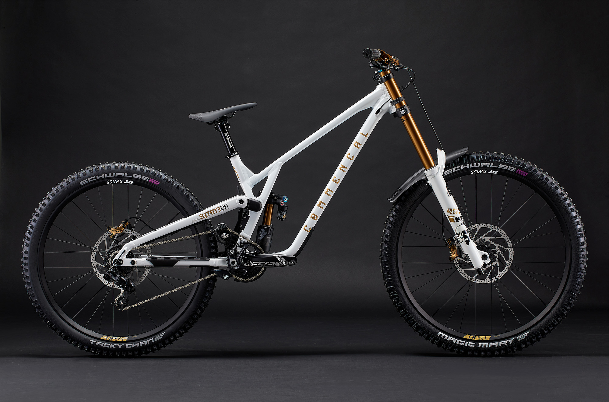 COMMENCAL SUPREME DH V5 SIGNATURE LTD PURE WHITE image number null