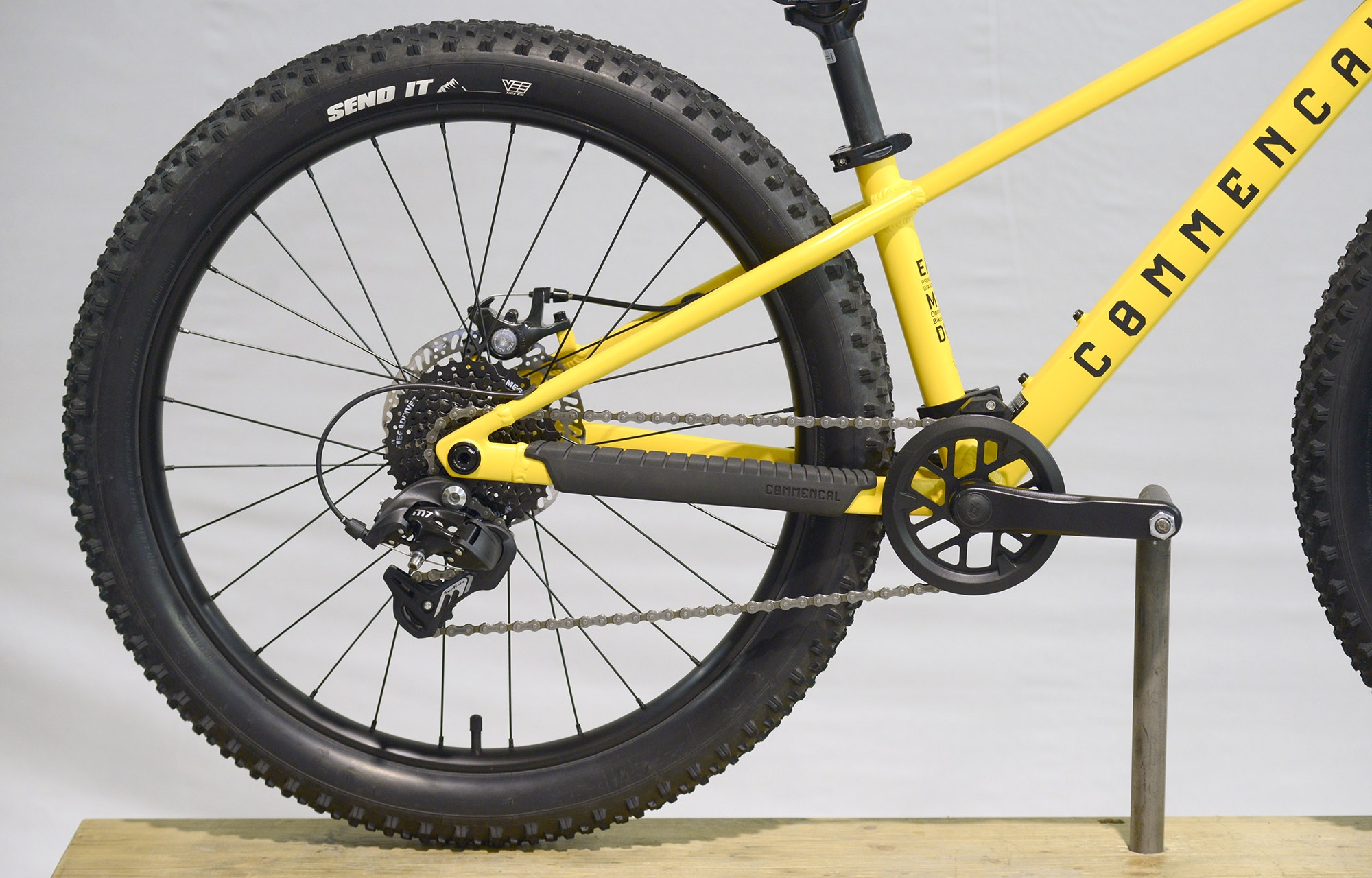 COMMENCAL RAMONES TRIGGER SHIFTER OHLINS YELLOW - 24 (23177893) image number null