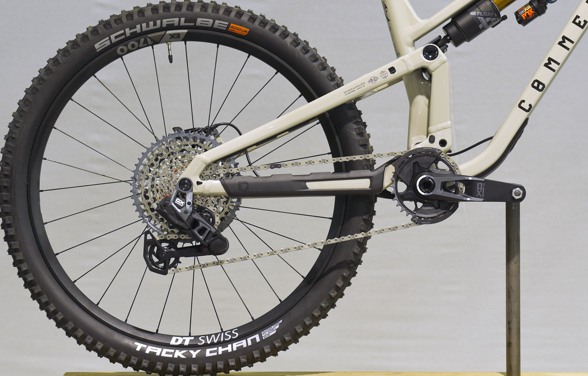 COMMENCAL META SX V5 T-TYPE CHALK - M (23132002) image number null