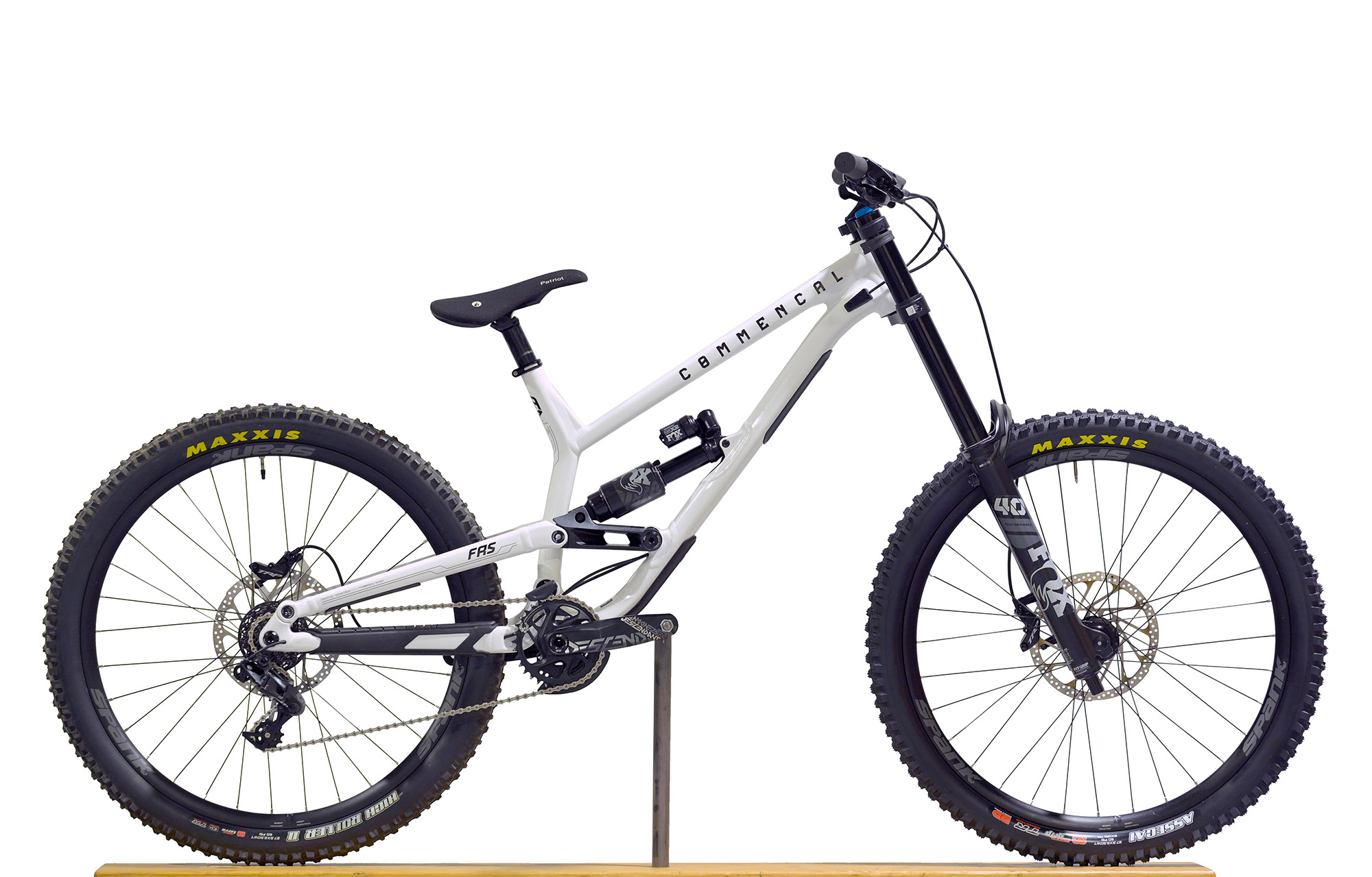 COMMENCAL FRS ESSENTIAL PURE WHITE - M (22151902) image number null