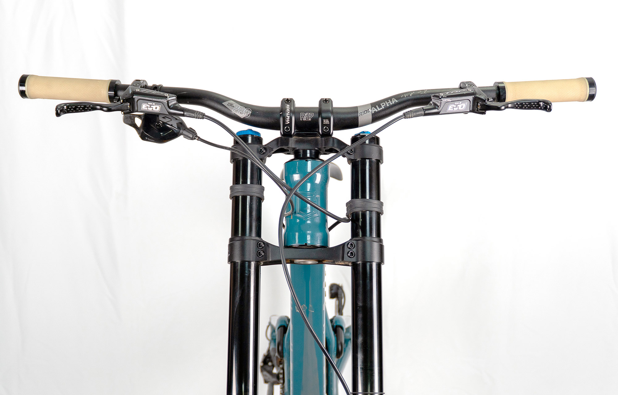 COMMENCAL SUPREME DH V5 ESSENTIAL AQUA BLUE - M (23150102) image number null