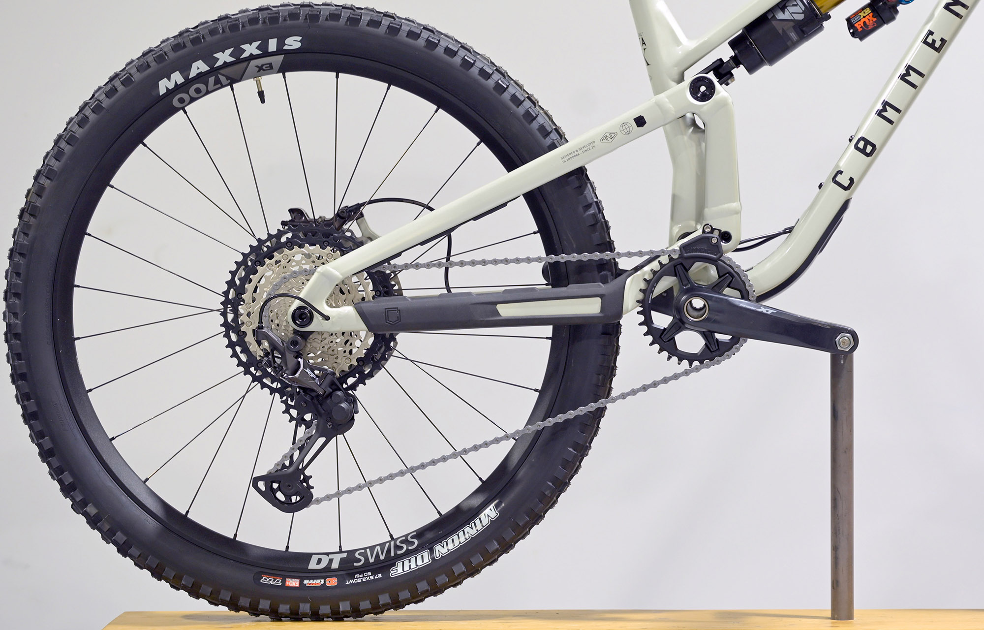 COMMENCAL META SX V5 SIGNATURE CLEAR SILVER - S (23131901) image cover number large 0